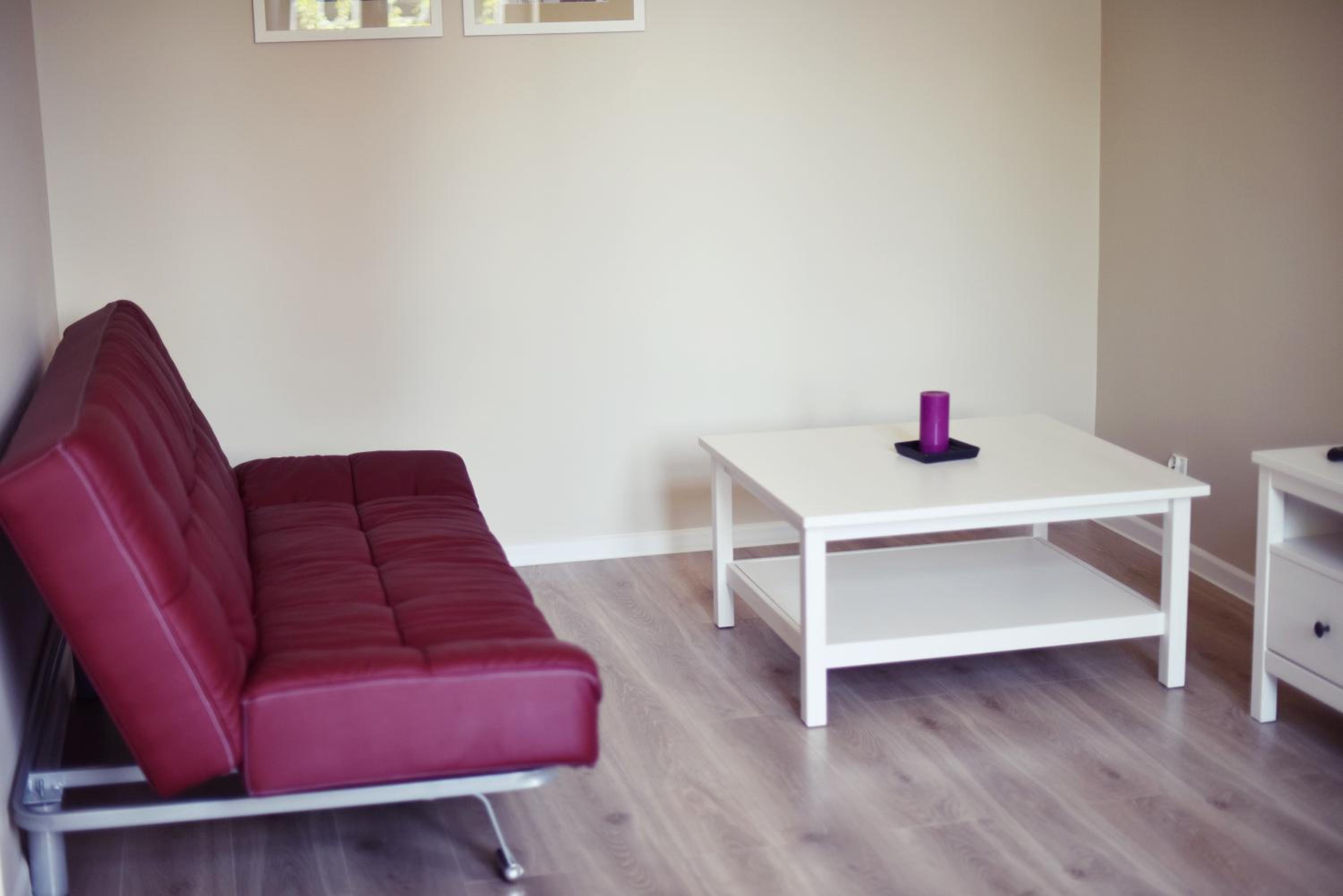 Studio Apartment - Photo 3