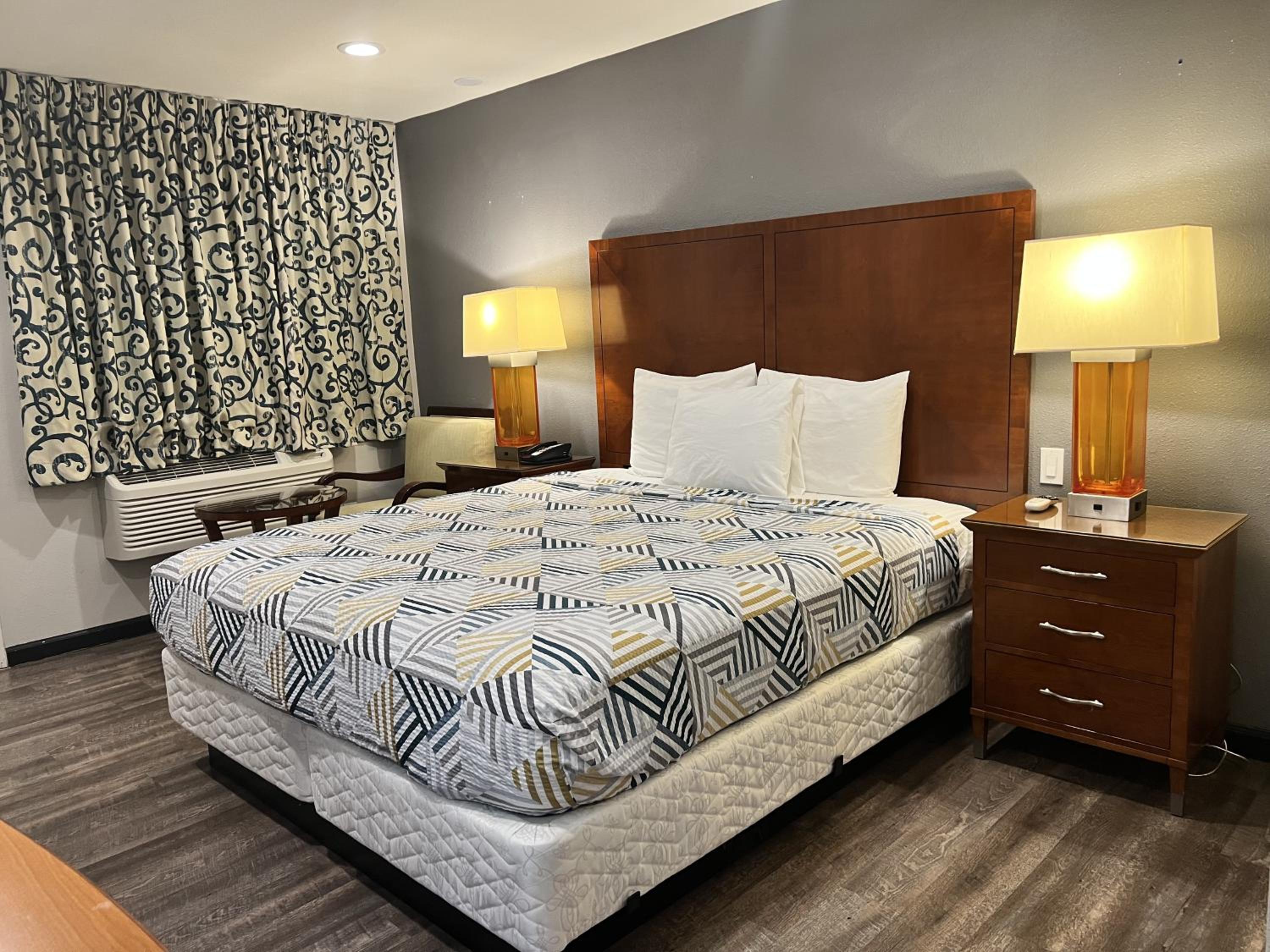 Two-Bedroom Suite - Non-Smoking photo 1