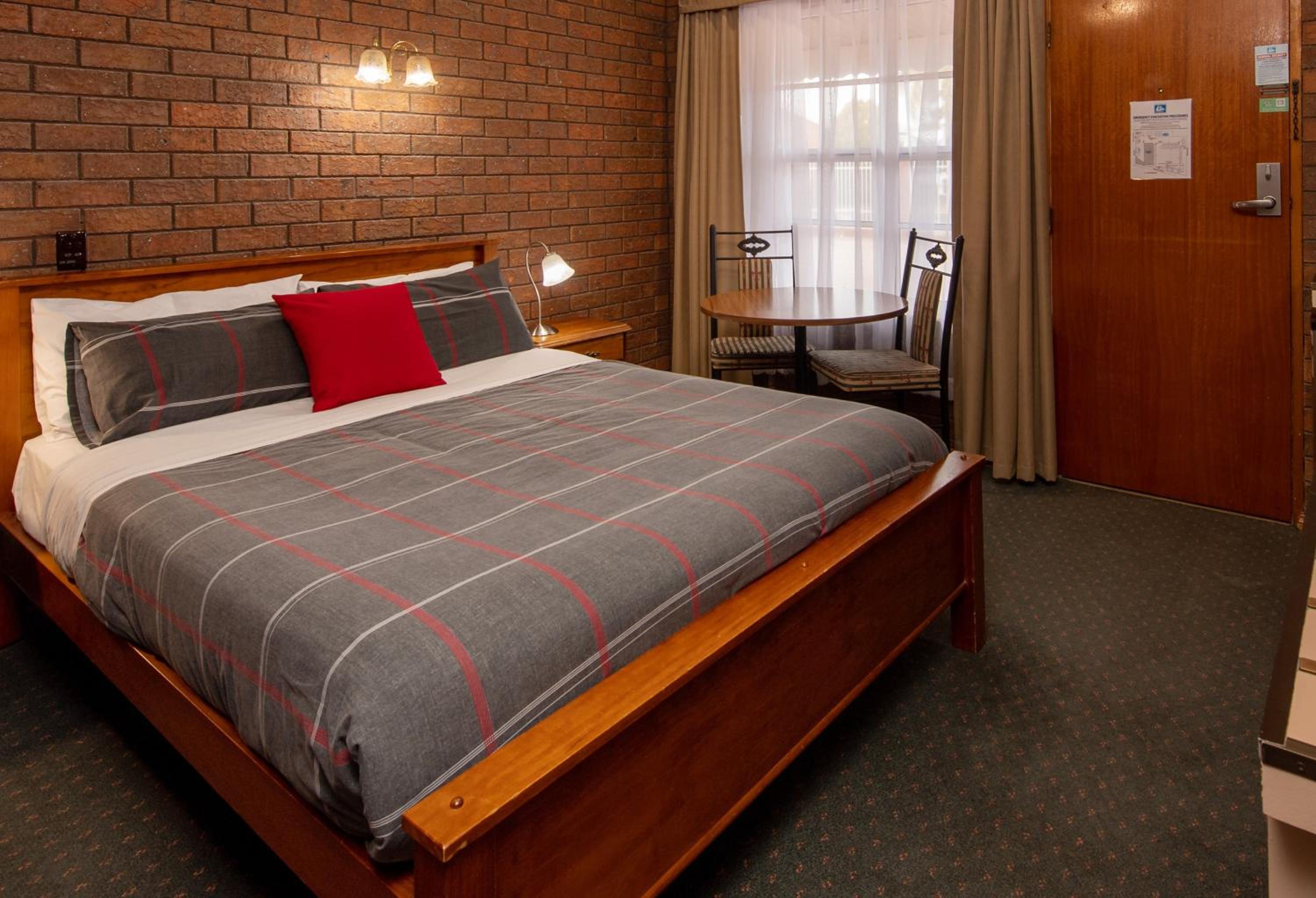 Standard Queen Room - Photo 3
