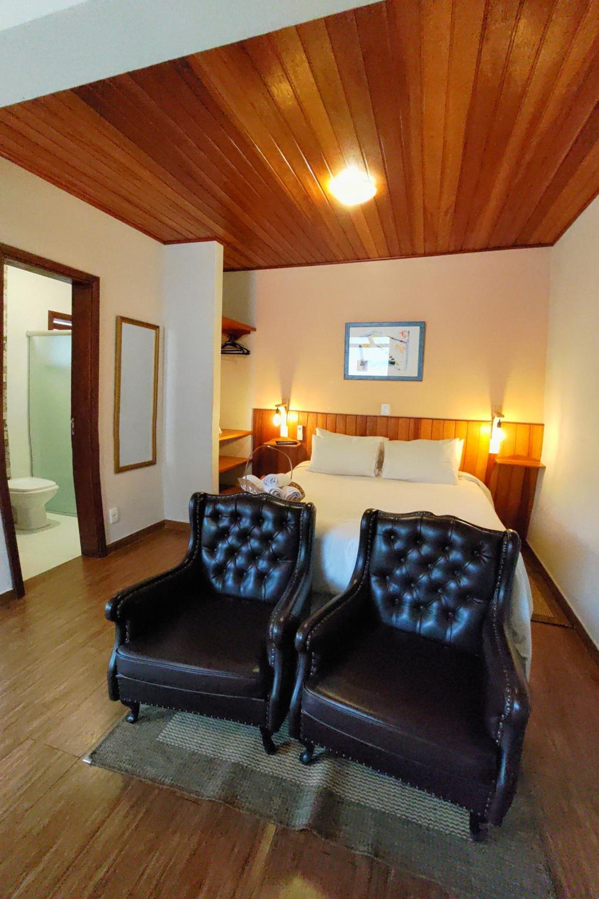Queen Room with Spa Bath