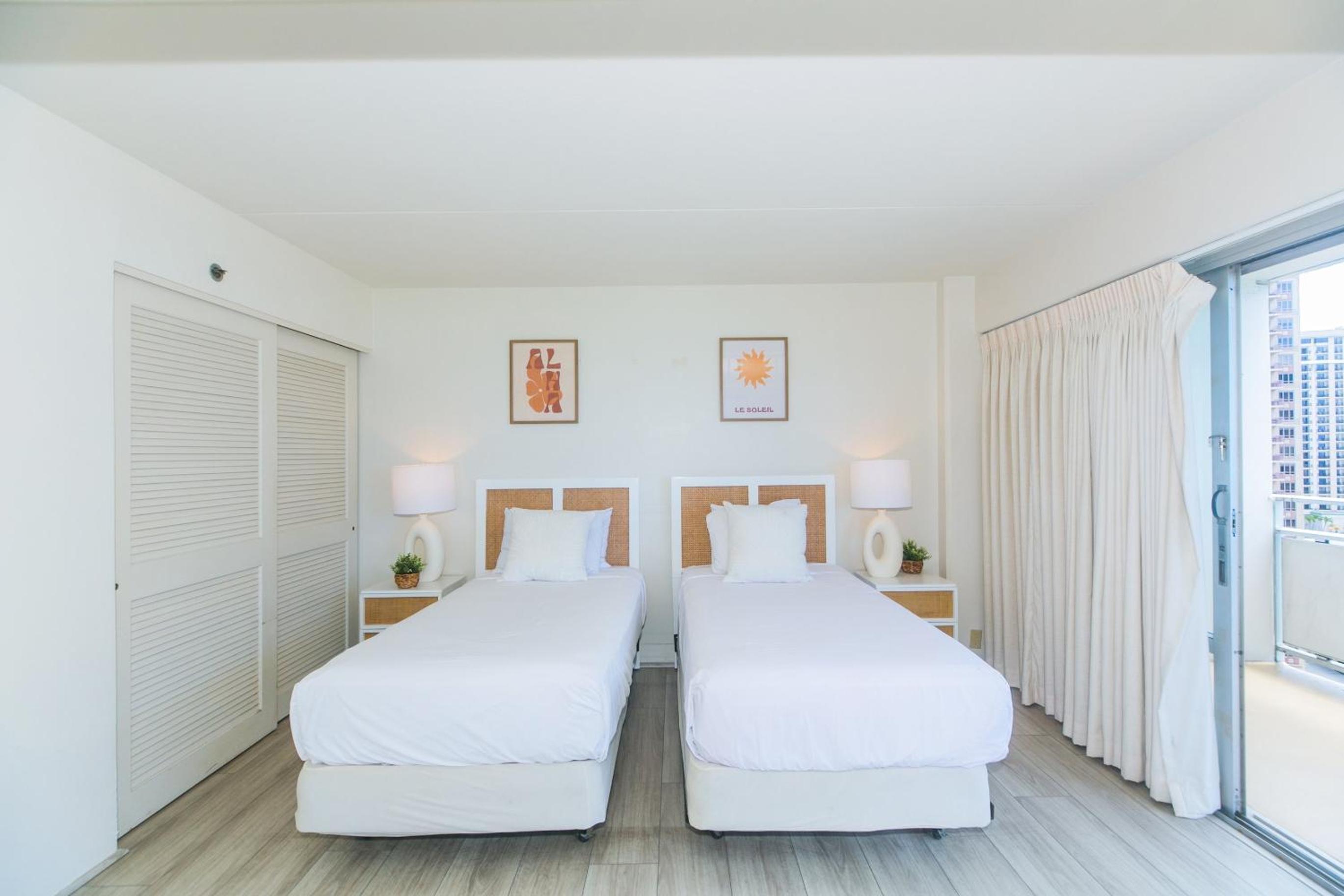 Two Bedroom Condo Overlooking Ala Wai Boat Harbor Unit 1744: Two-Bedroom Apartment photo