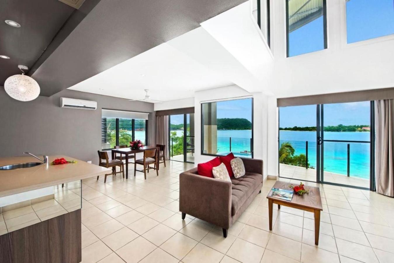 Deluxe Penthouse Suite photo 1