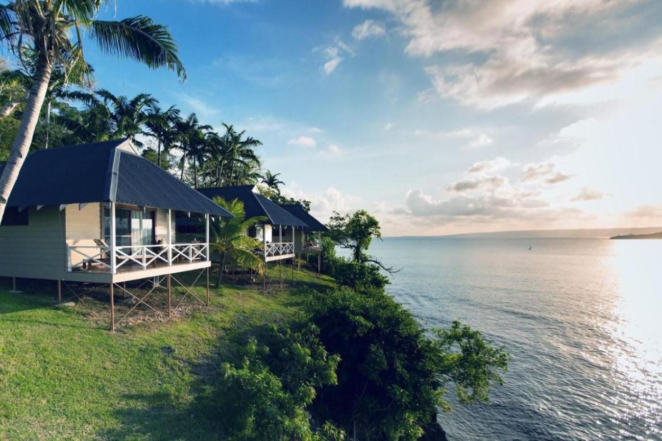 Premium Bungalow - Water Front photo 3