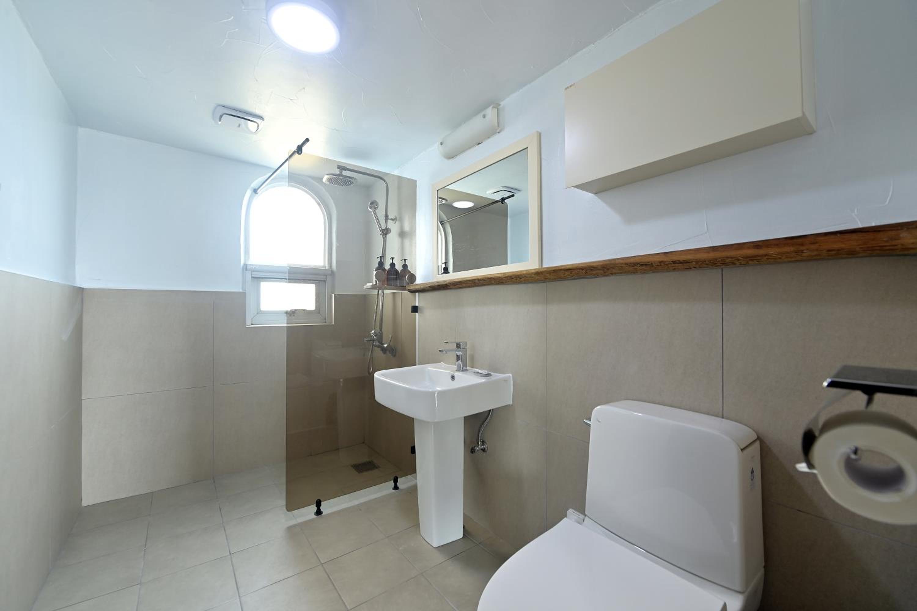 Ocean Suite Room - Photo 7