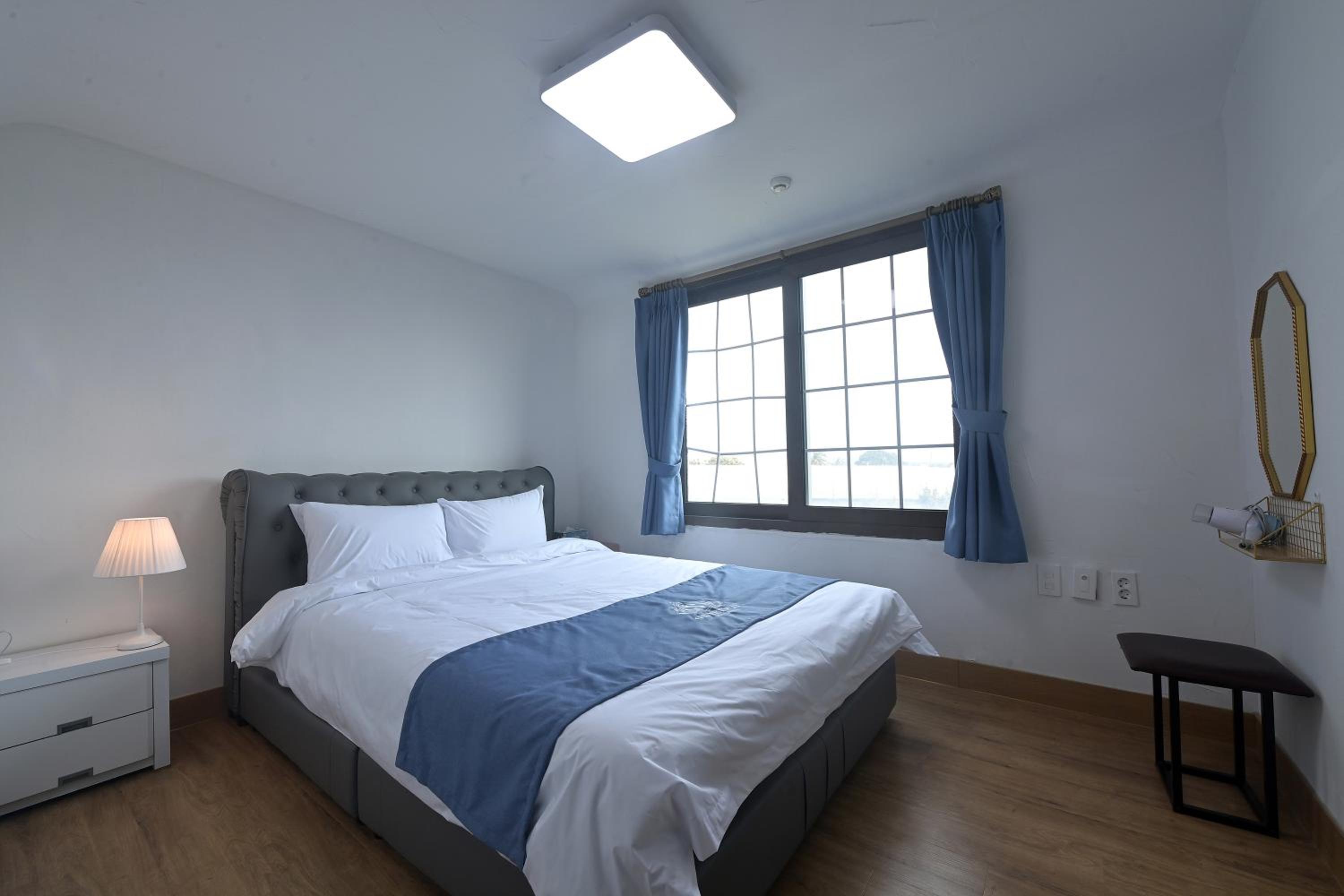 Ocean Suite Room - Photo 12
