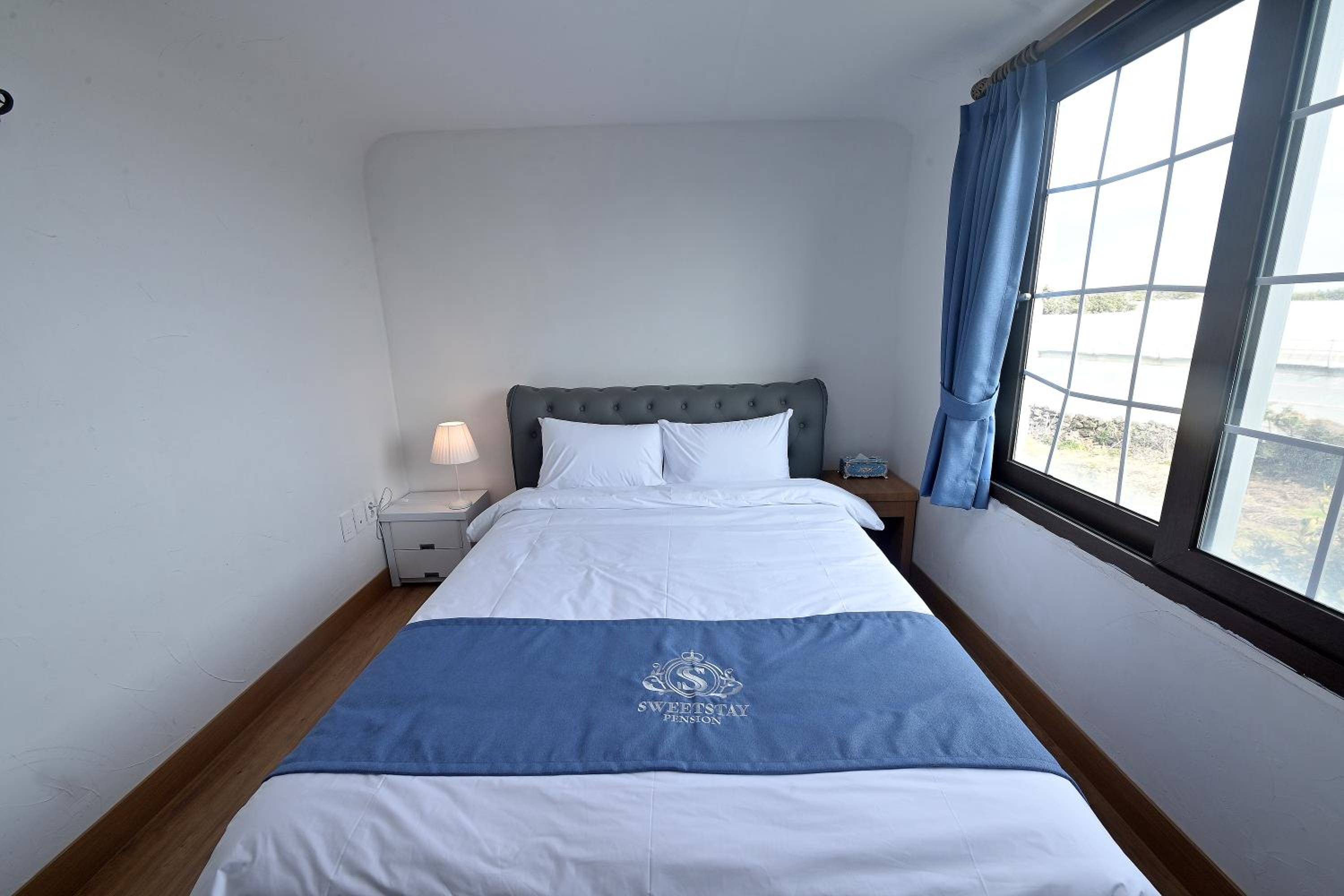 Ocean Suite Room - Photo 2
