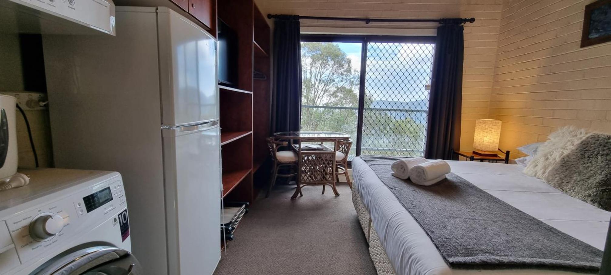 Apartment 6