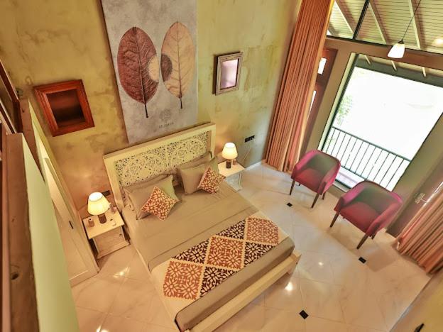Superior King Room