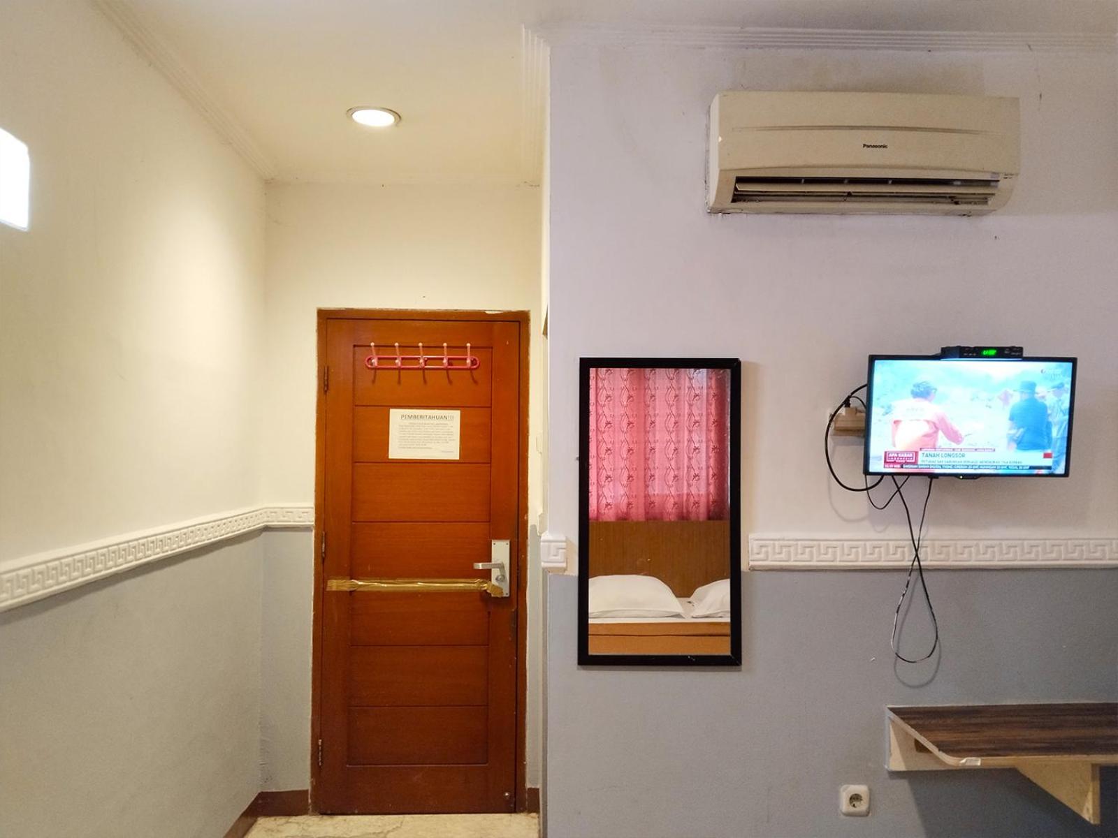 Standard Double Room - Photo 5