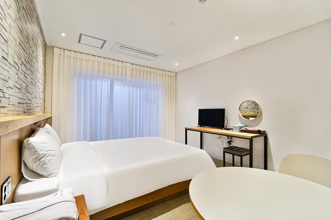 Double Room with Terrace photo 3