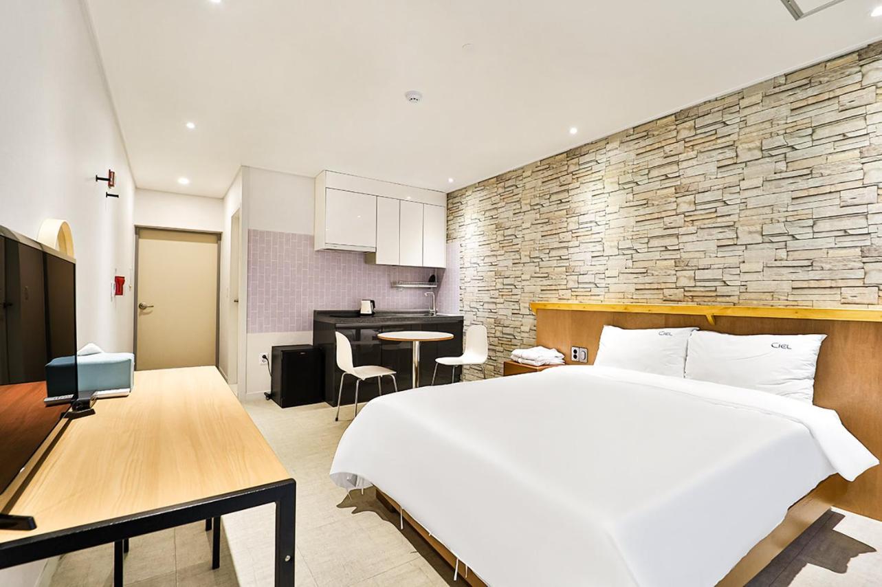Double Room with Terrace photo 2