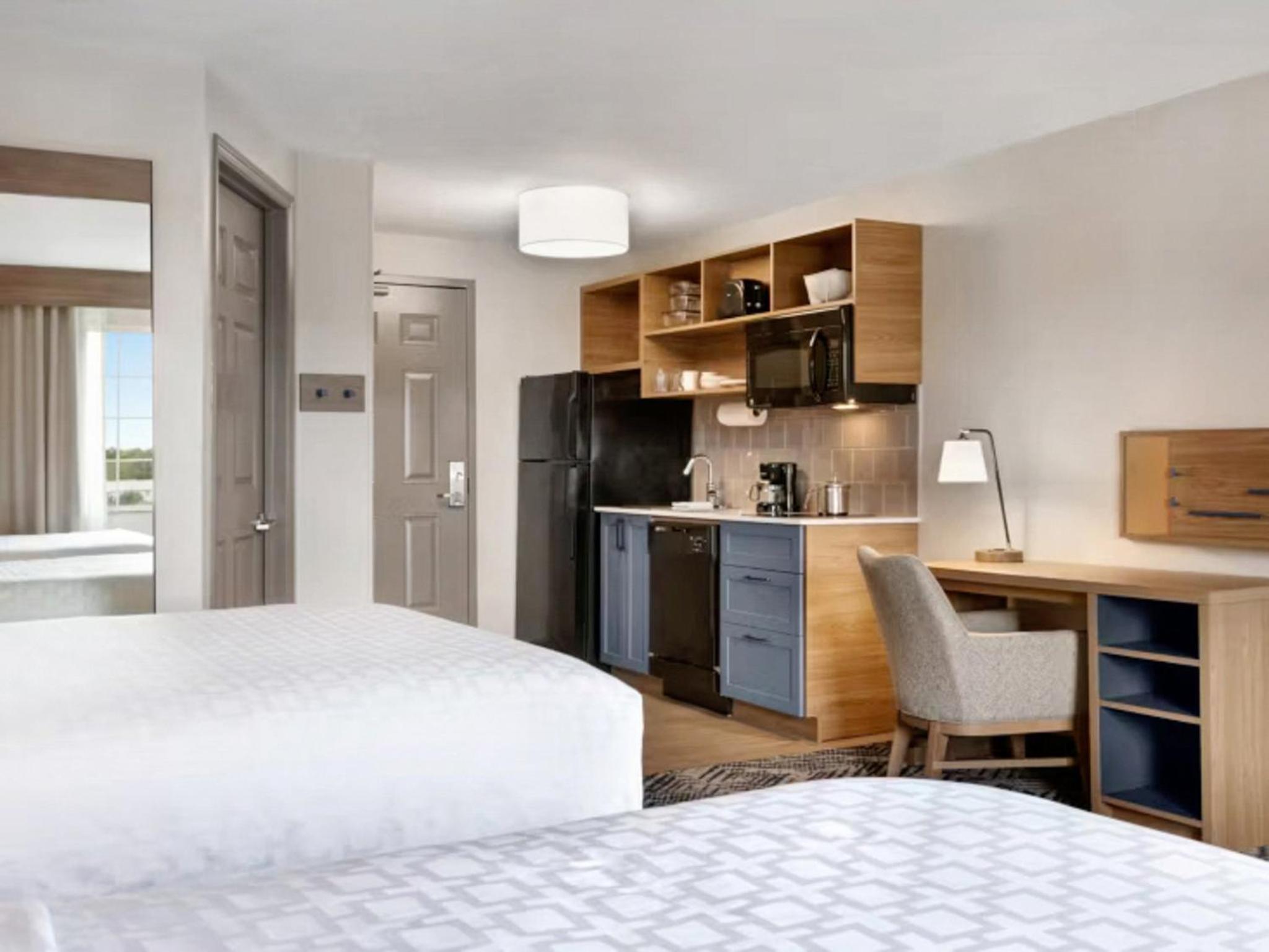 Studio Suite with Two Queen Beds - Photo 1