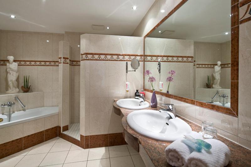 Deluxe Double Room - Photo 3