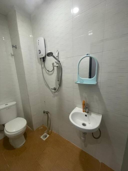 Two-Bedroom Apartment photo 2