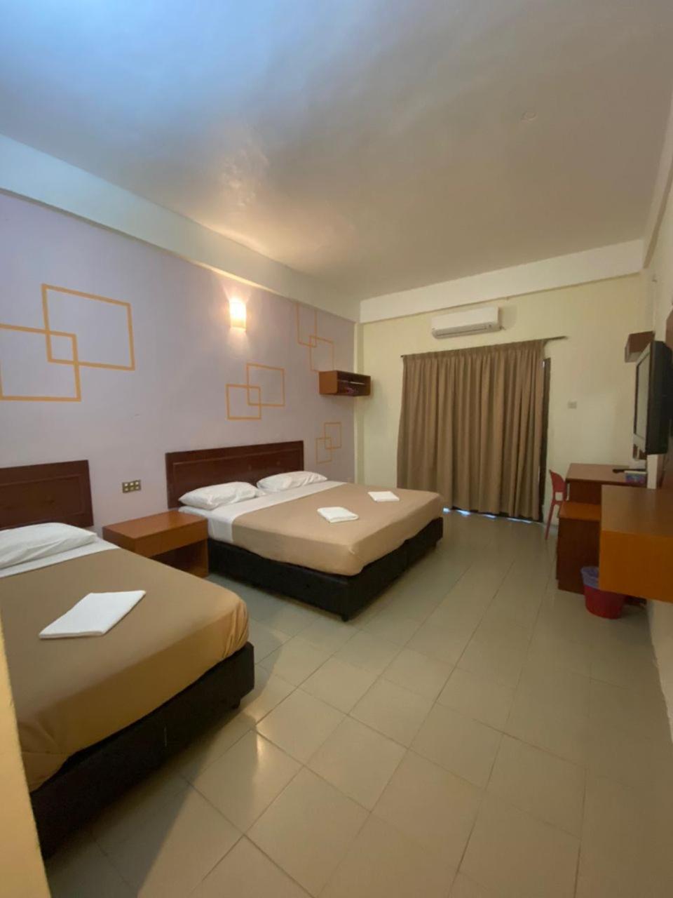 Deluxe Triple Room photo 2