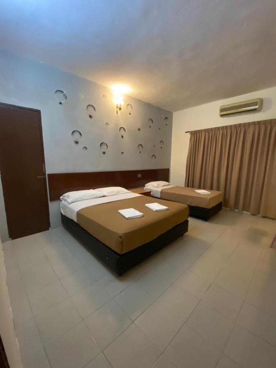 Deluxe Triple Room photo 3