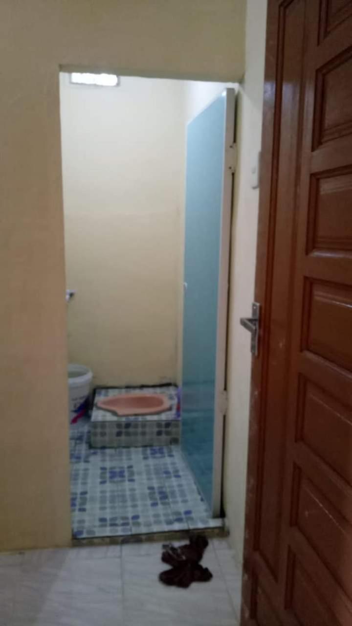 Single Room With Private Bathroom photo 1