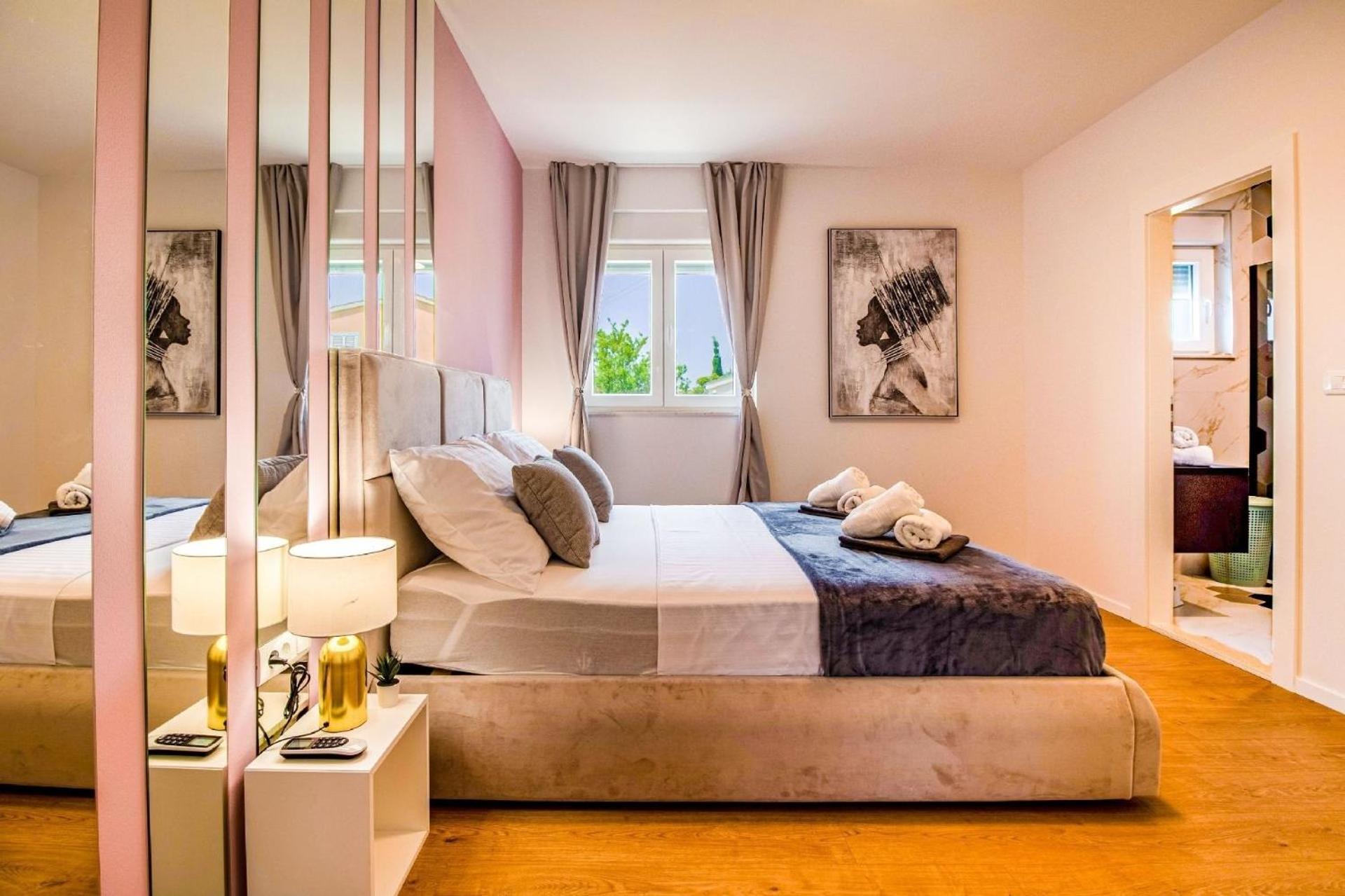 Seven-Bedroom Holiday Home