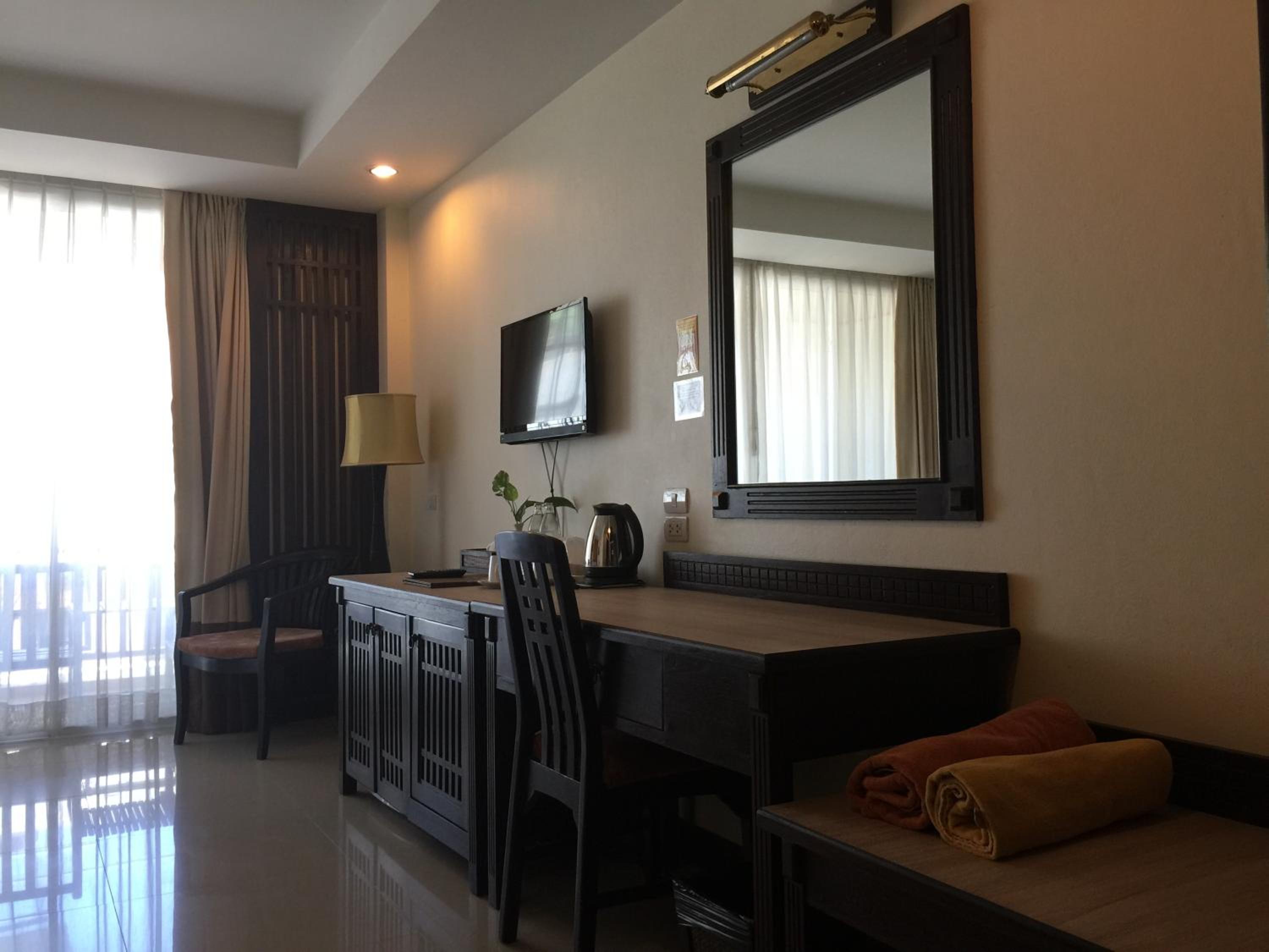 Superior Double or Twin Room - Photo 11