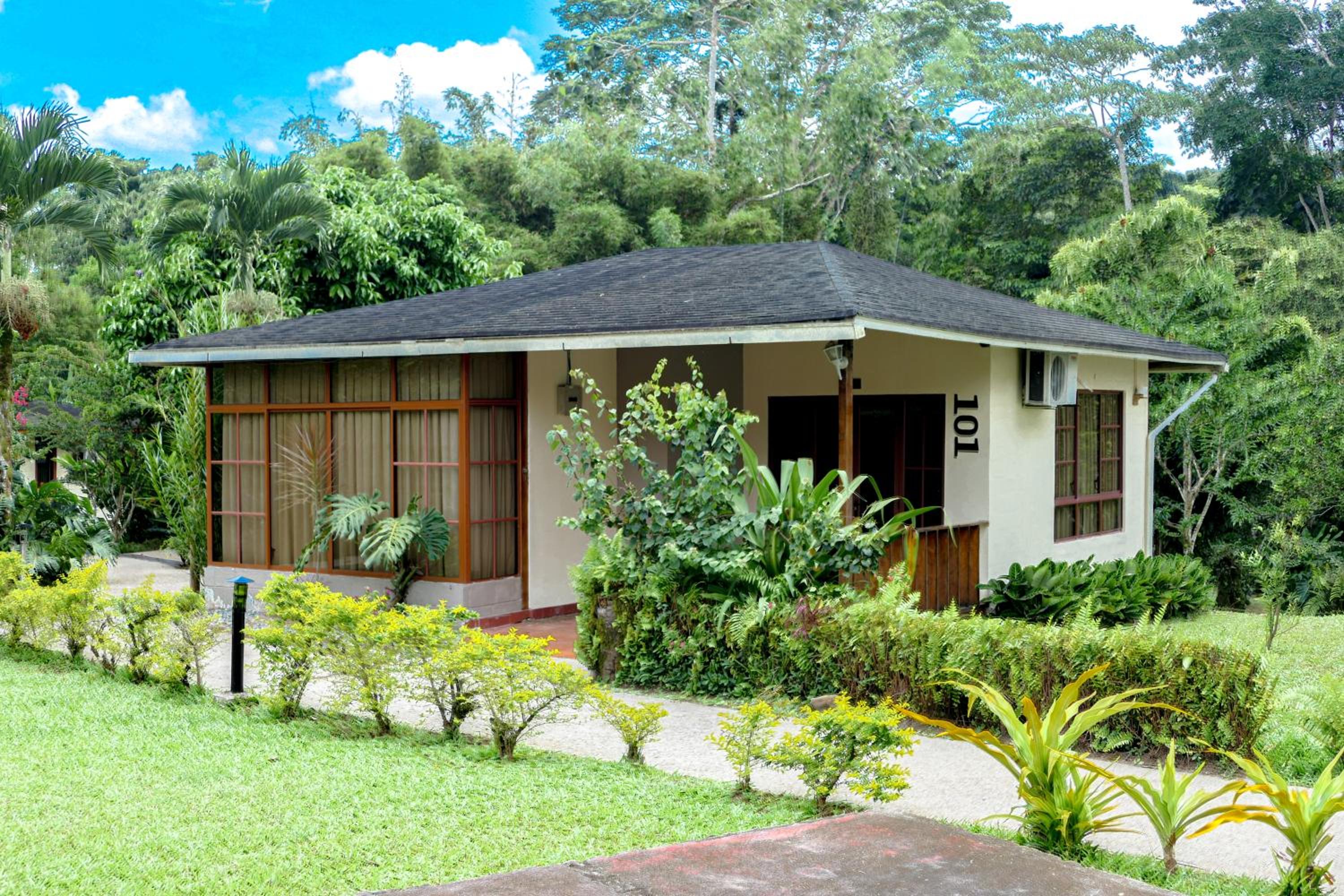 Two-Bedroom Bungalow photo 2