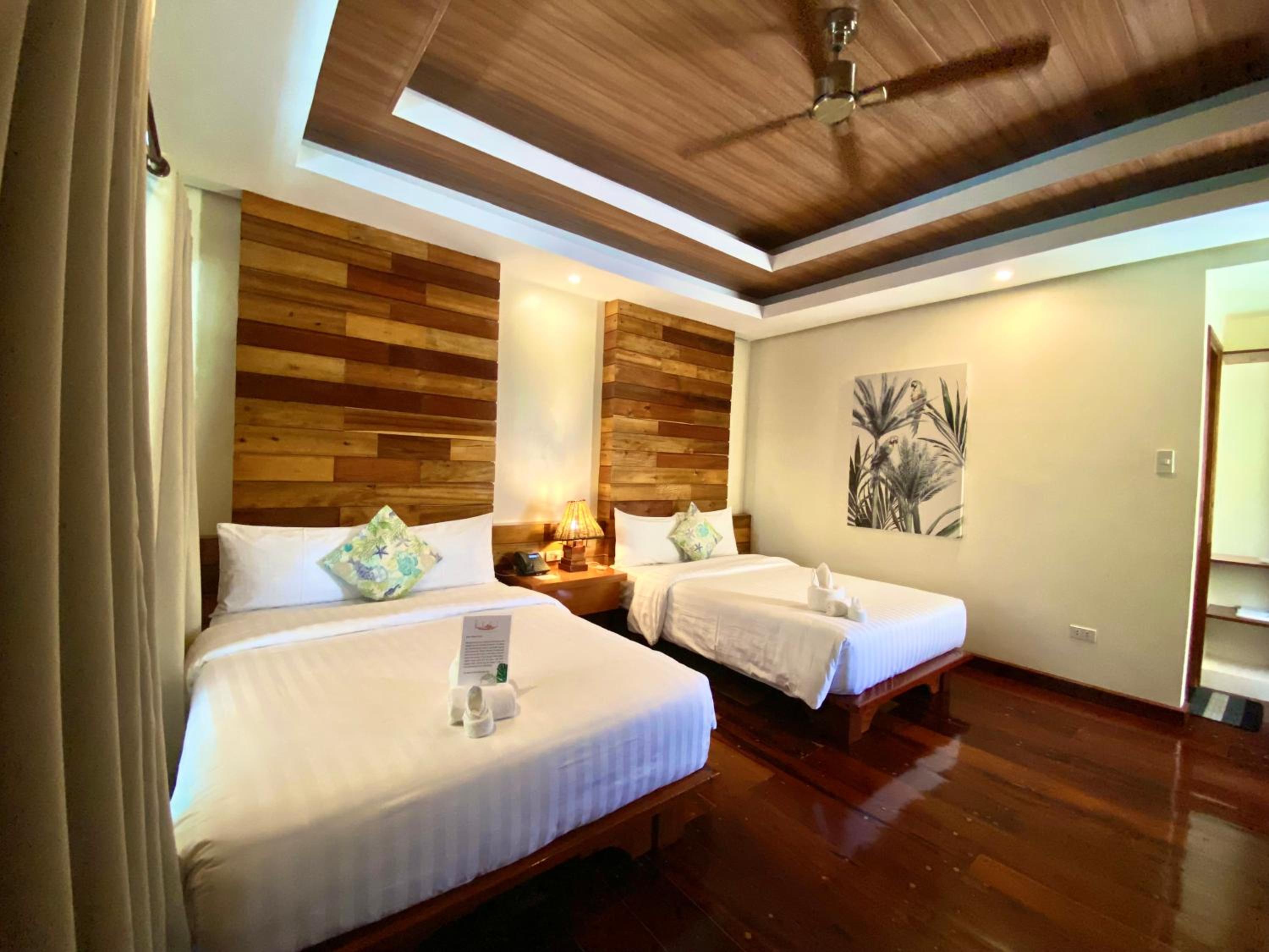 Deluxe Bungalow with Garden View