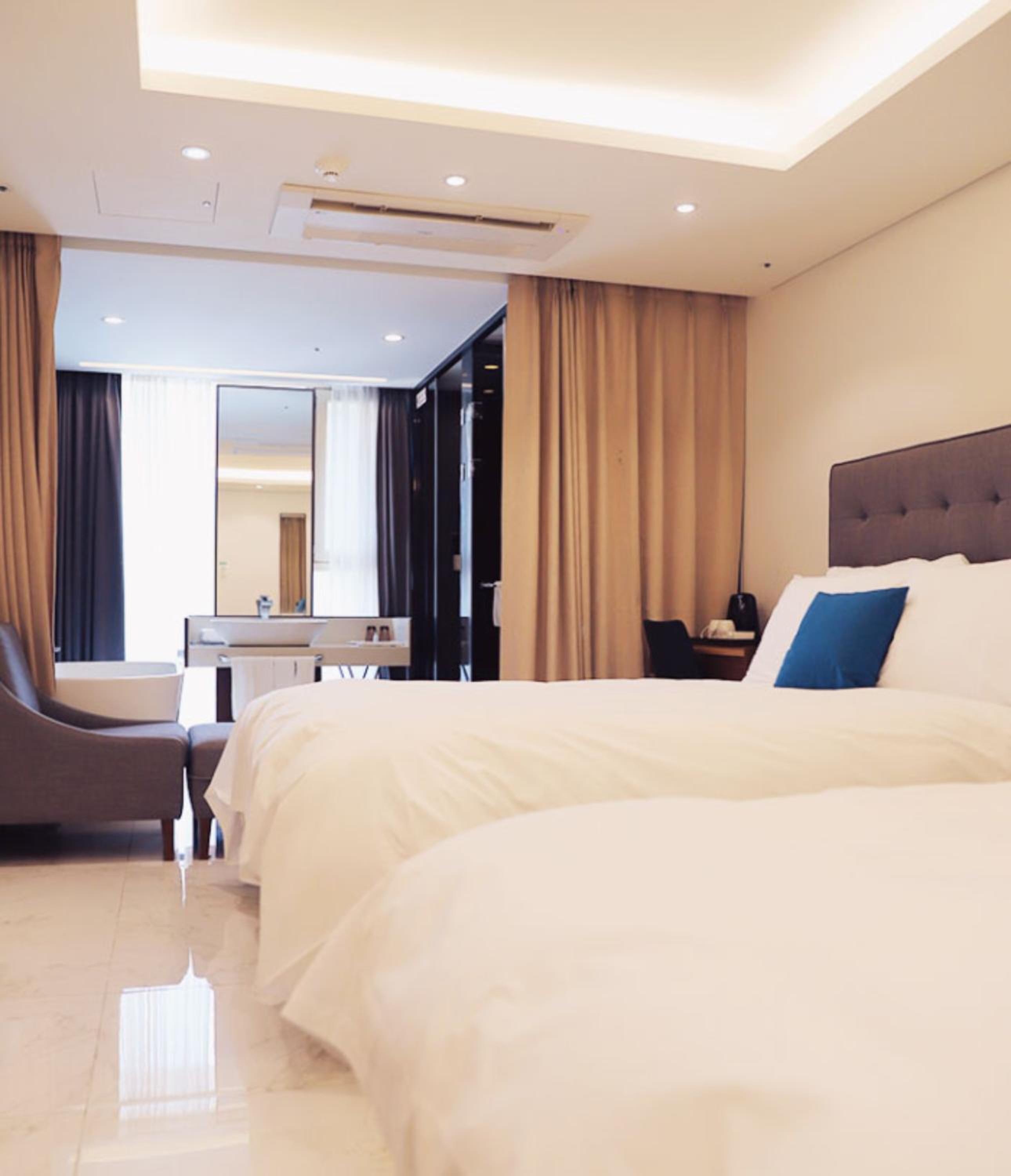 Deluxe Twin Room - Photo 4