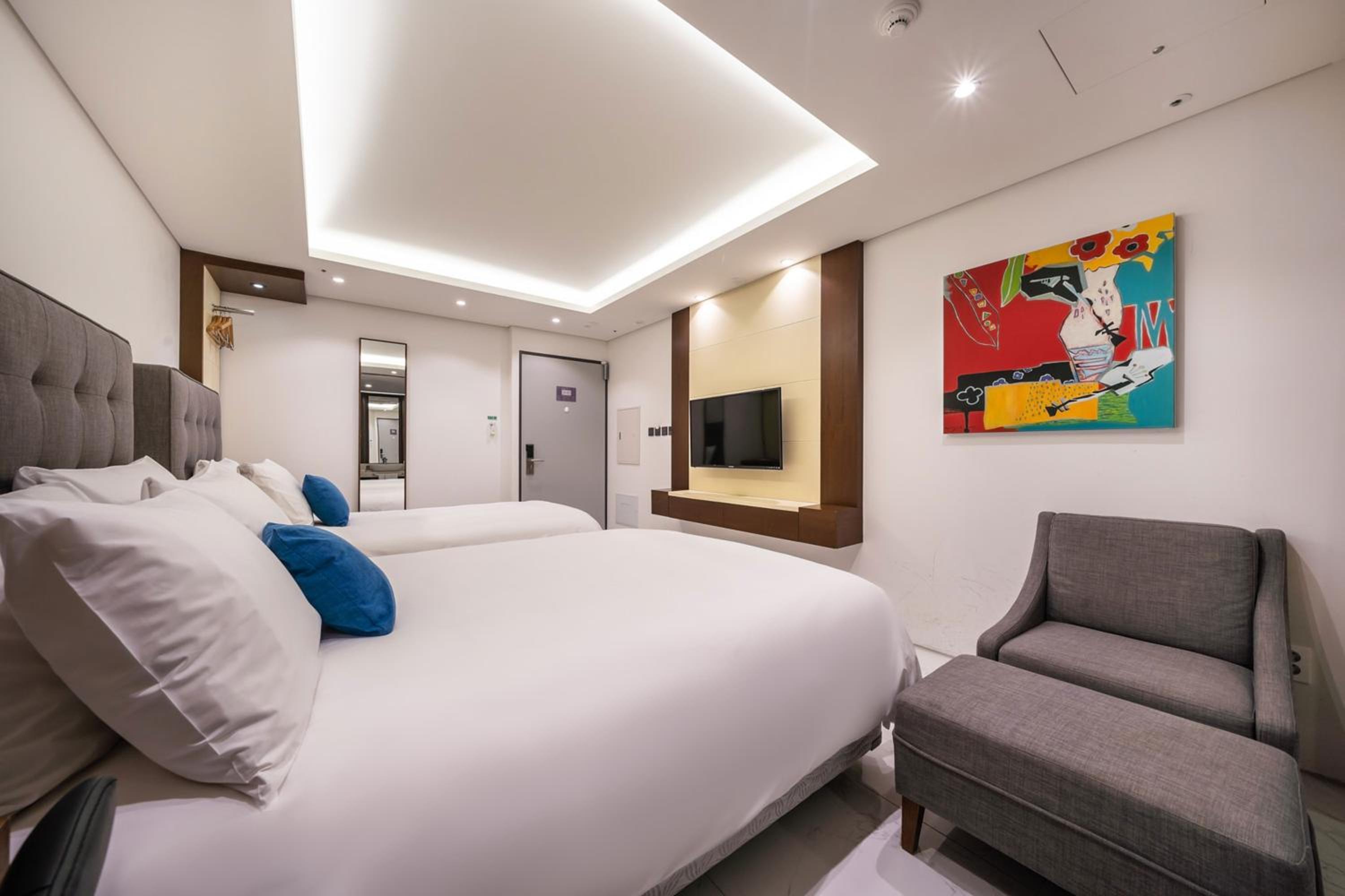 Deluxe Twin Room - Photo 1