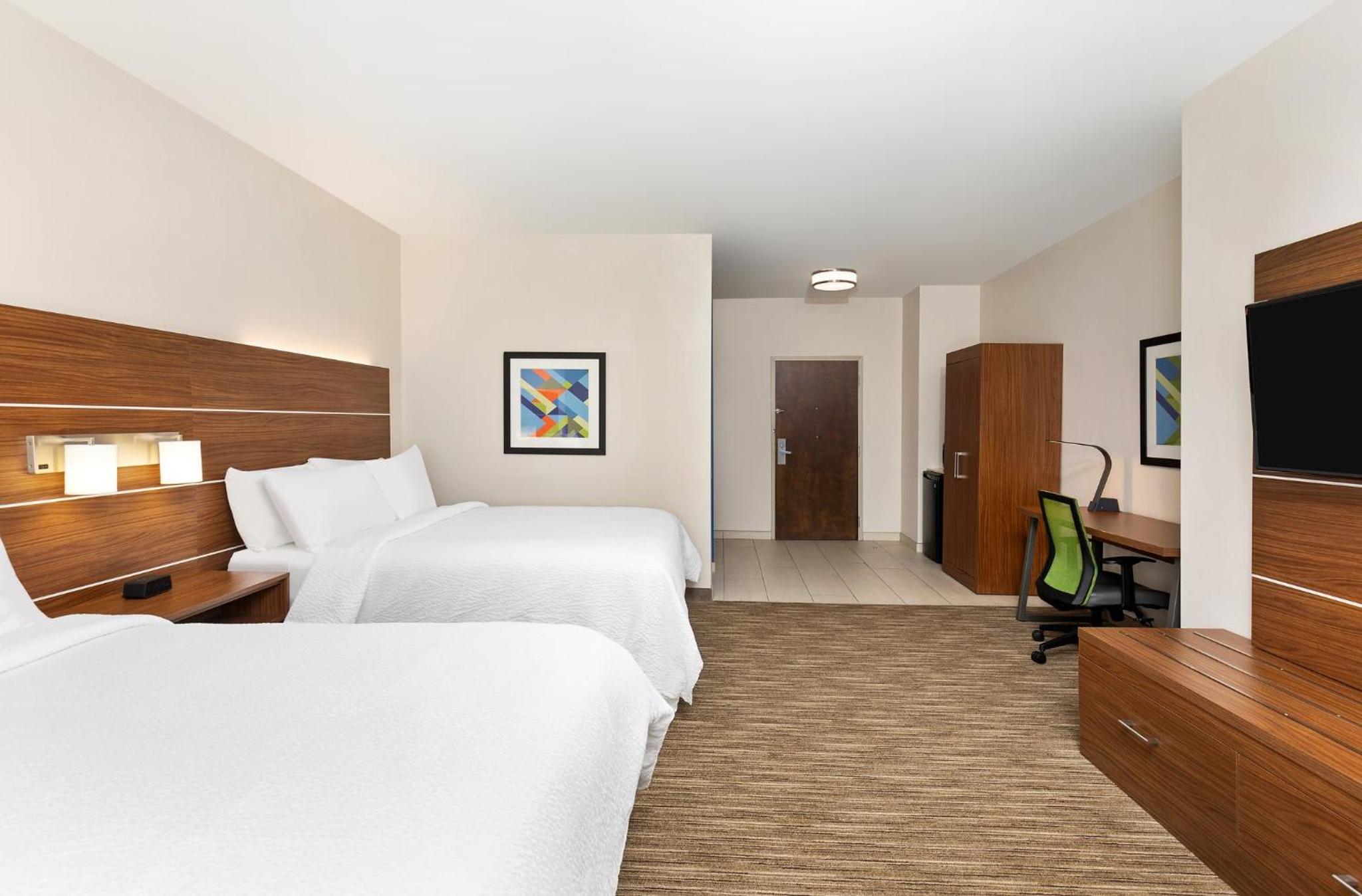 Room with Two Beds - Hearing Accessible - Non-Smoking - Photo 1