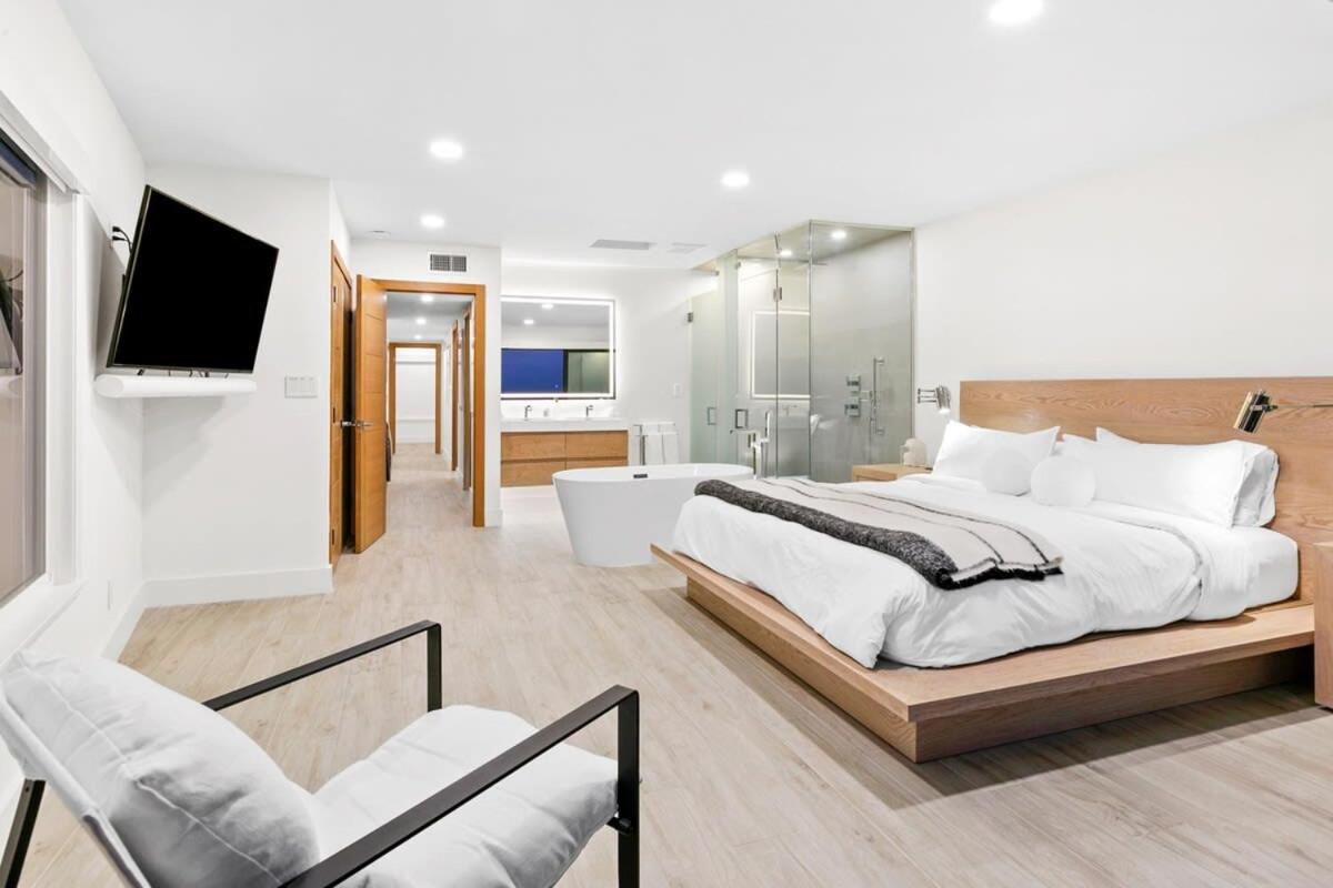 Villa photo 3