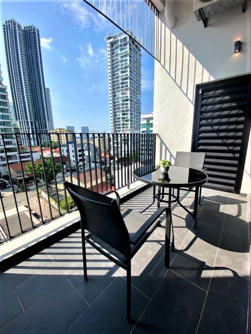 King Room with Balcony - Photo 1