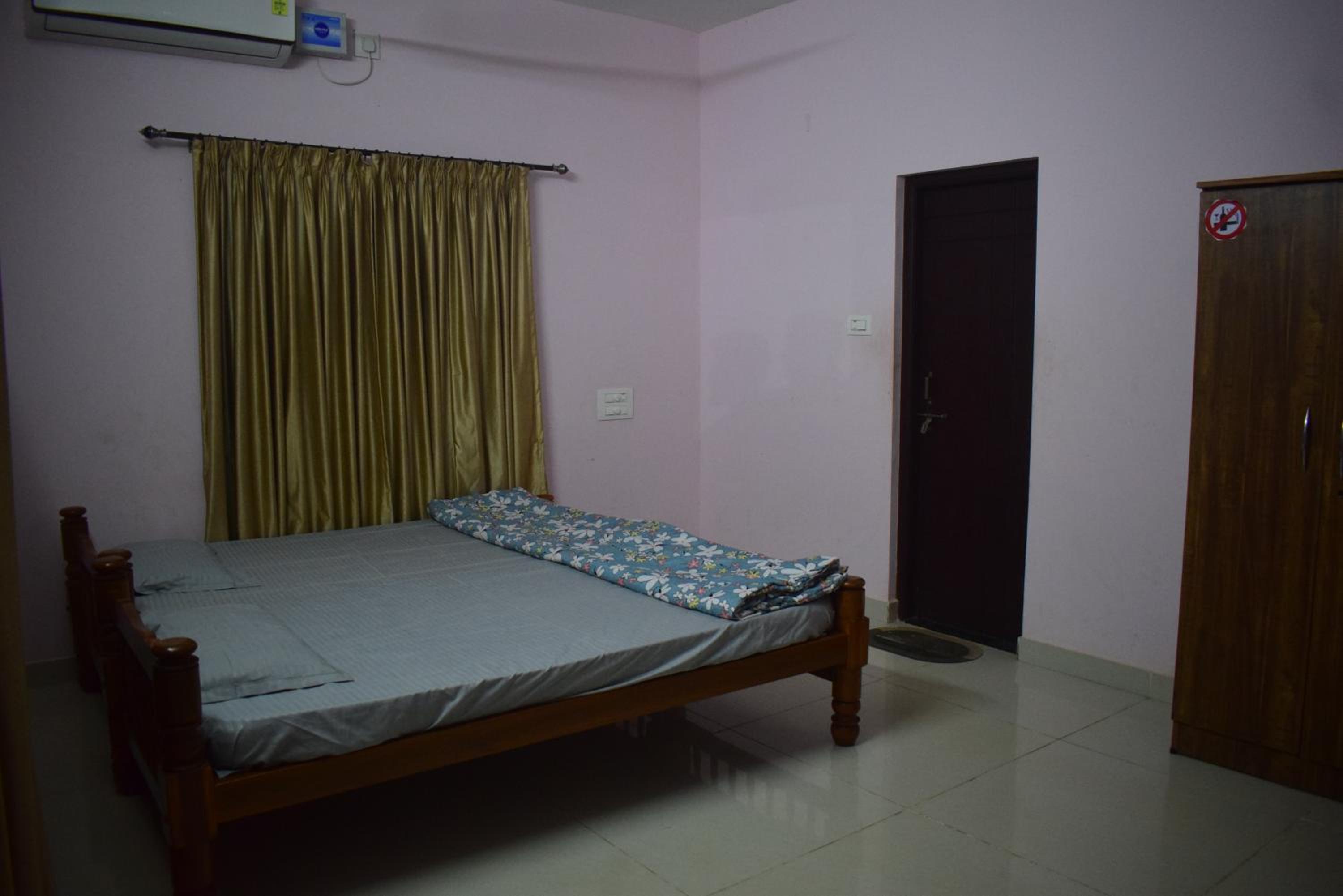 Budget Twin Room photo 1