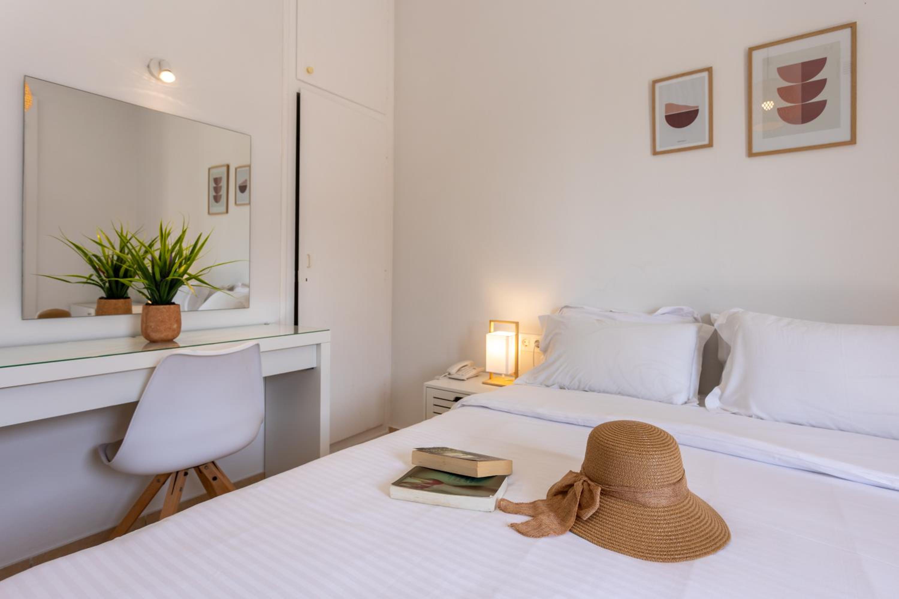 Double Room or Twin Room - Photo 7