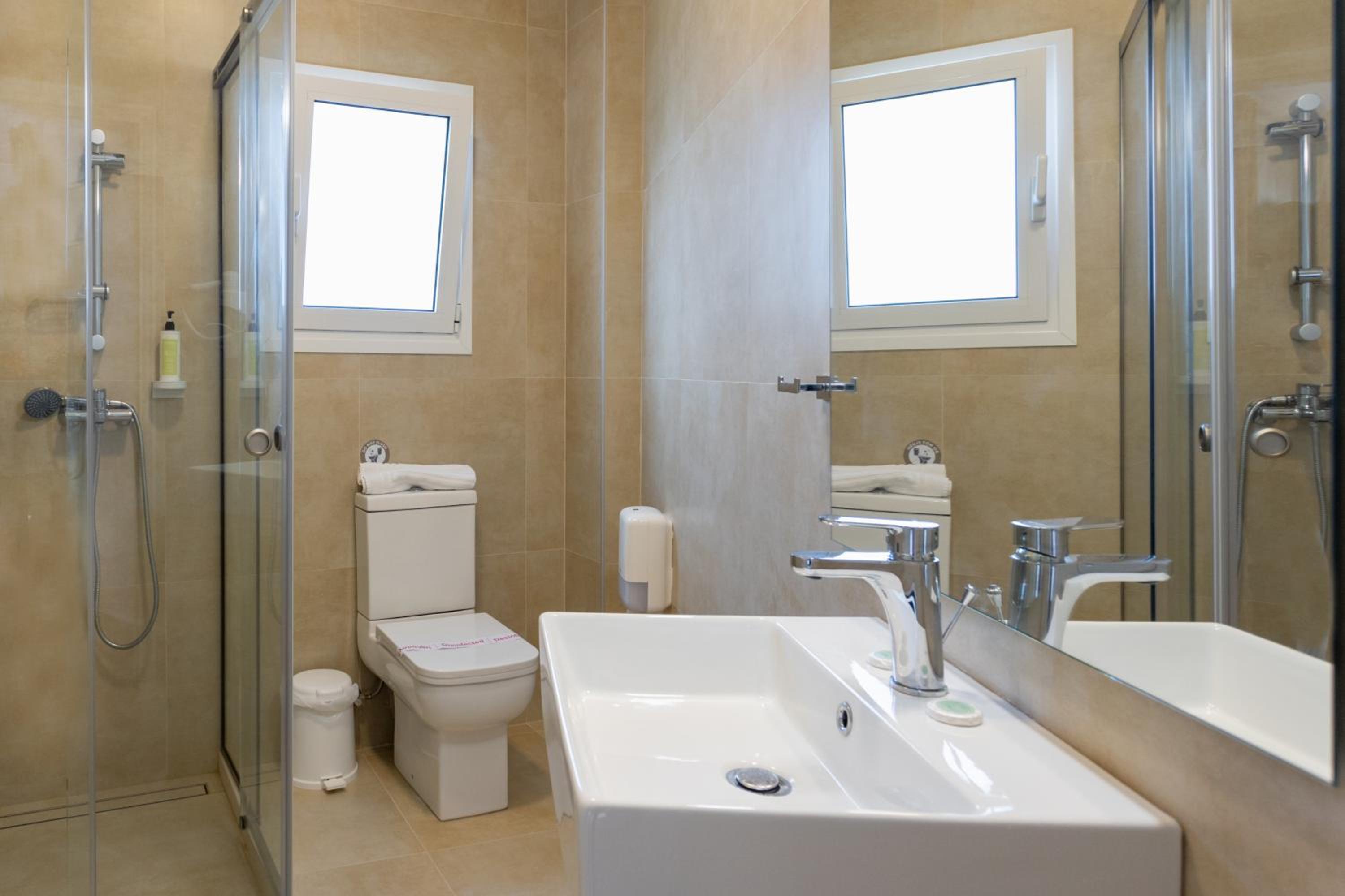 Double Room or Twin Room - Photo 4