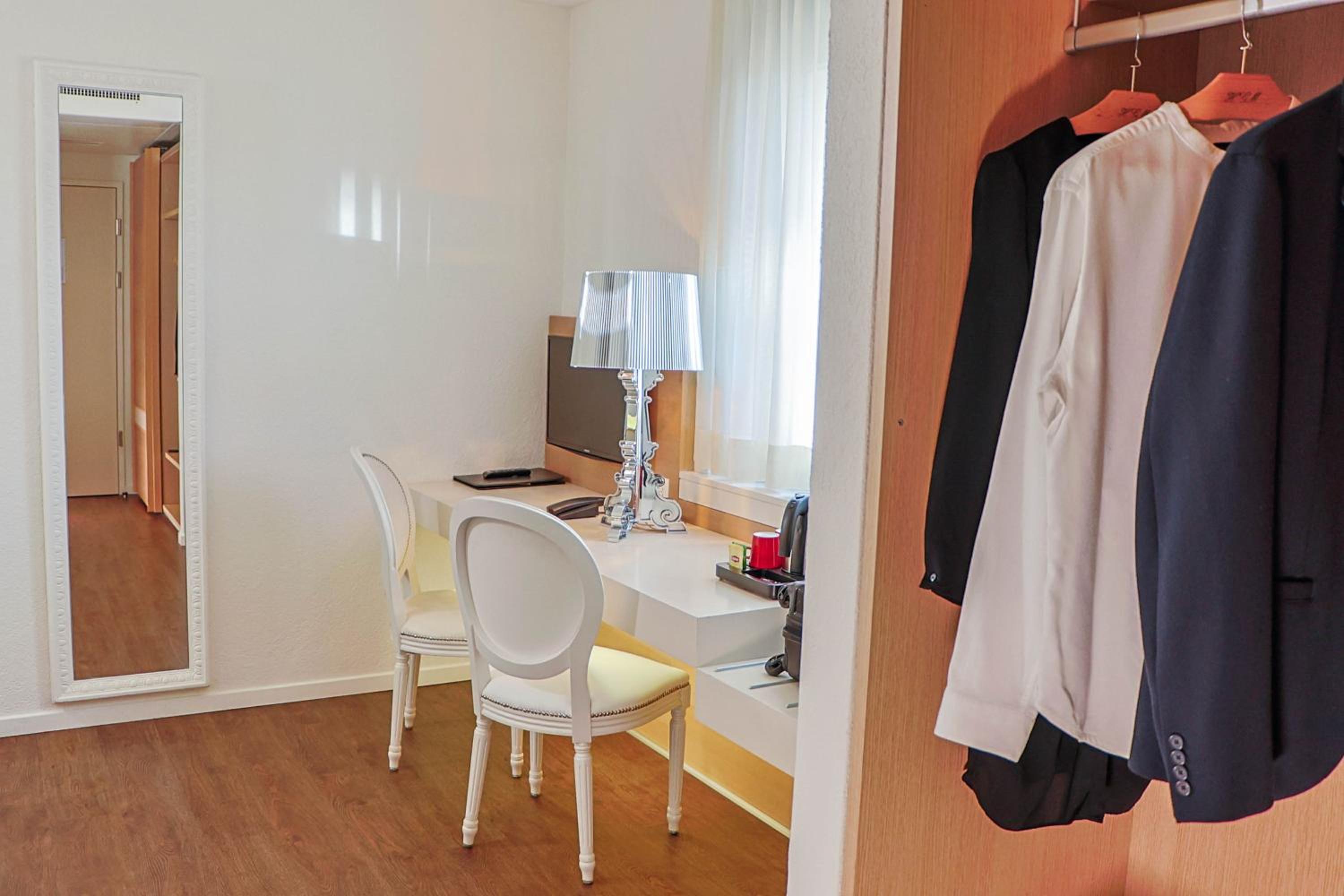 Queen Double Room - Photo 2