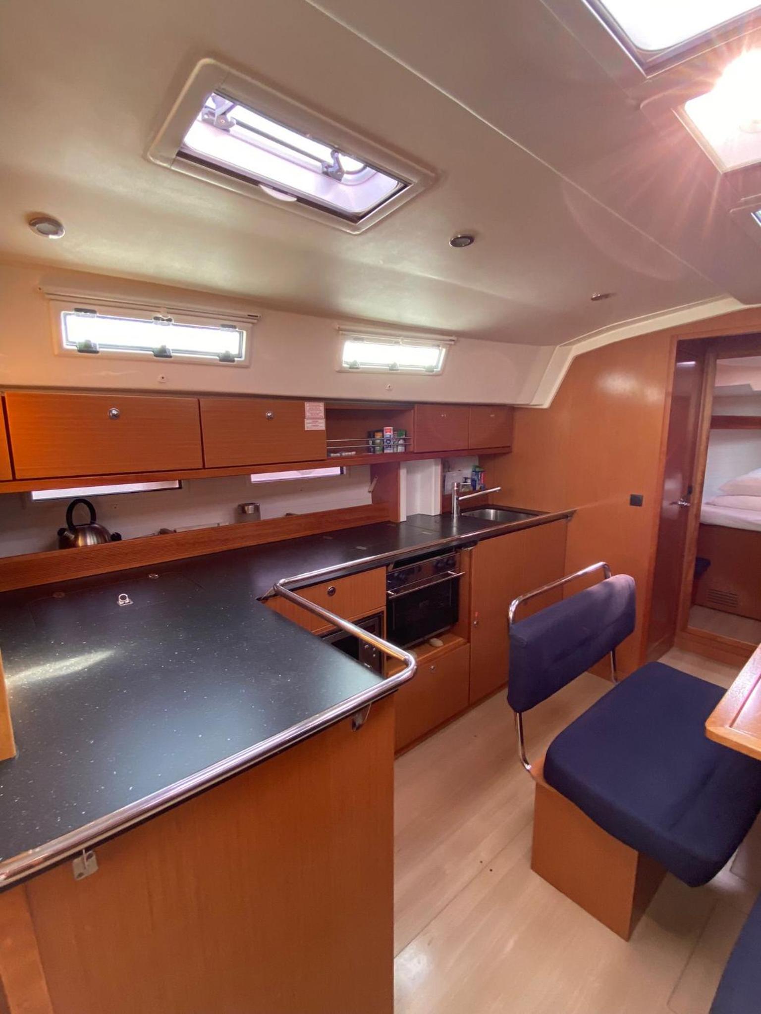 Mobile Home photo 3