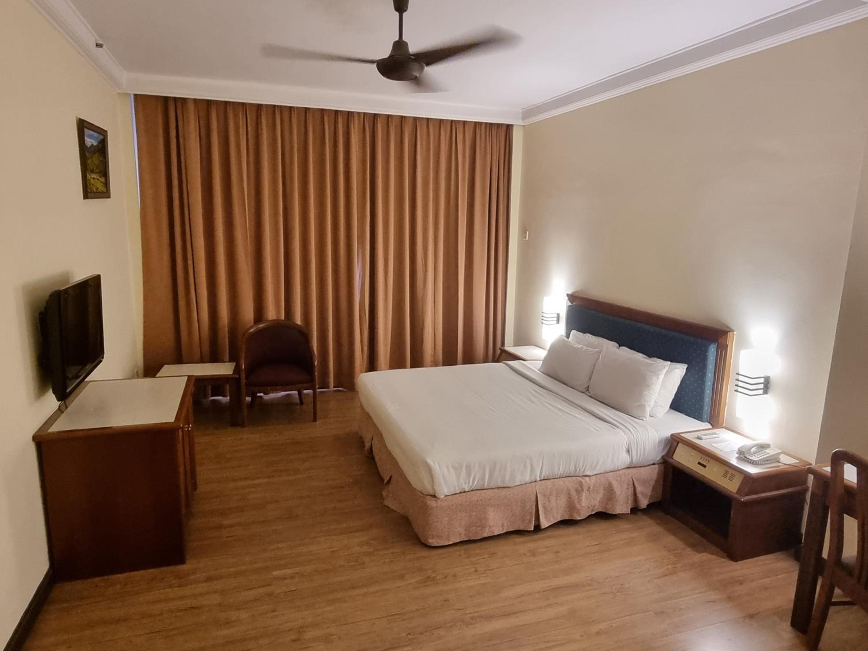 Superior King Room - Photo 2