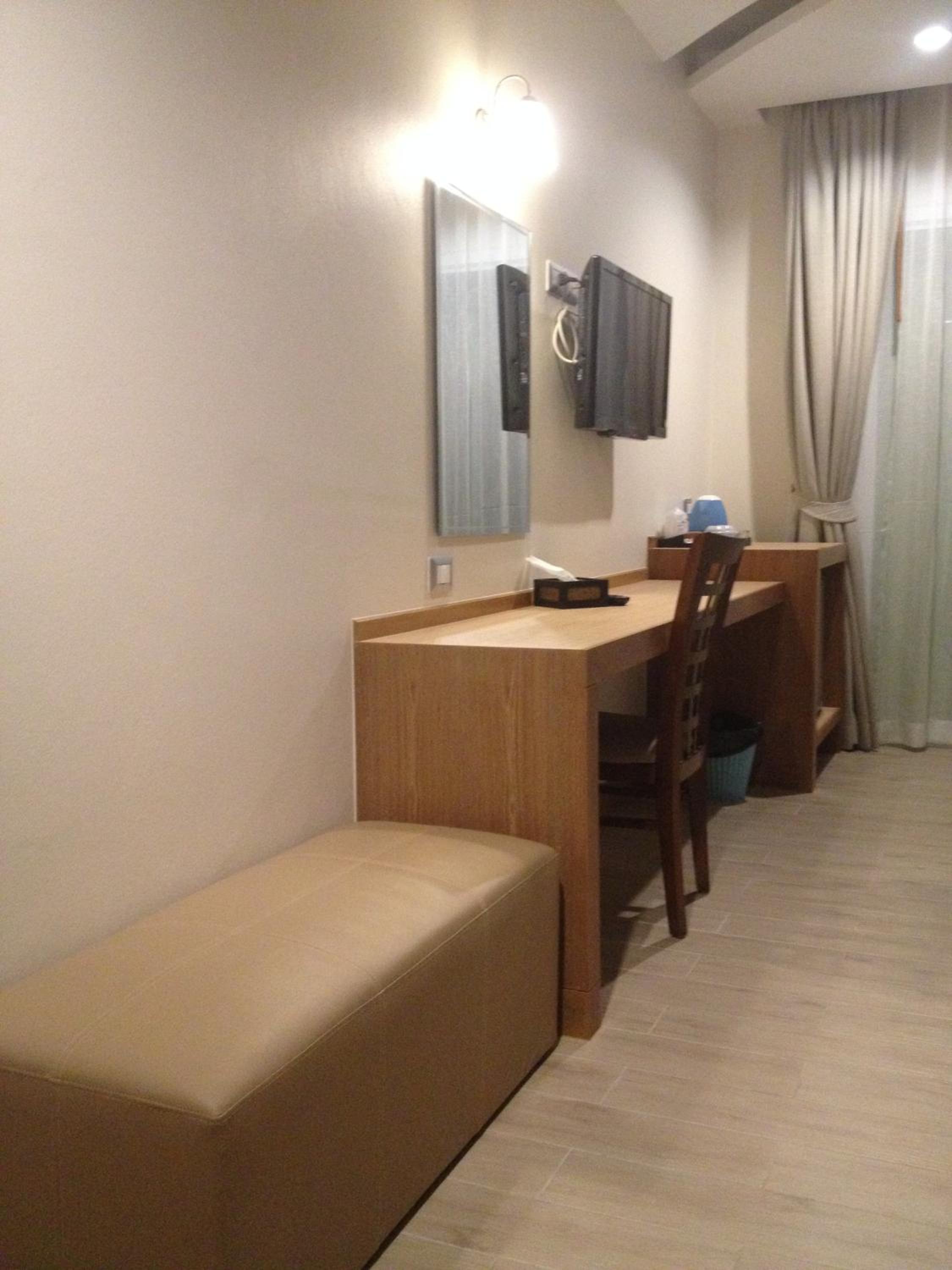 Deluxe Double Room - Photo 5