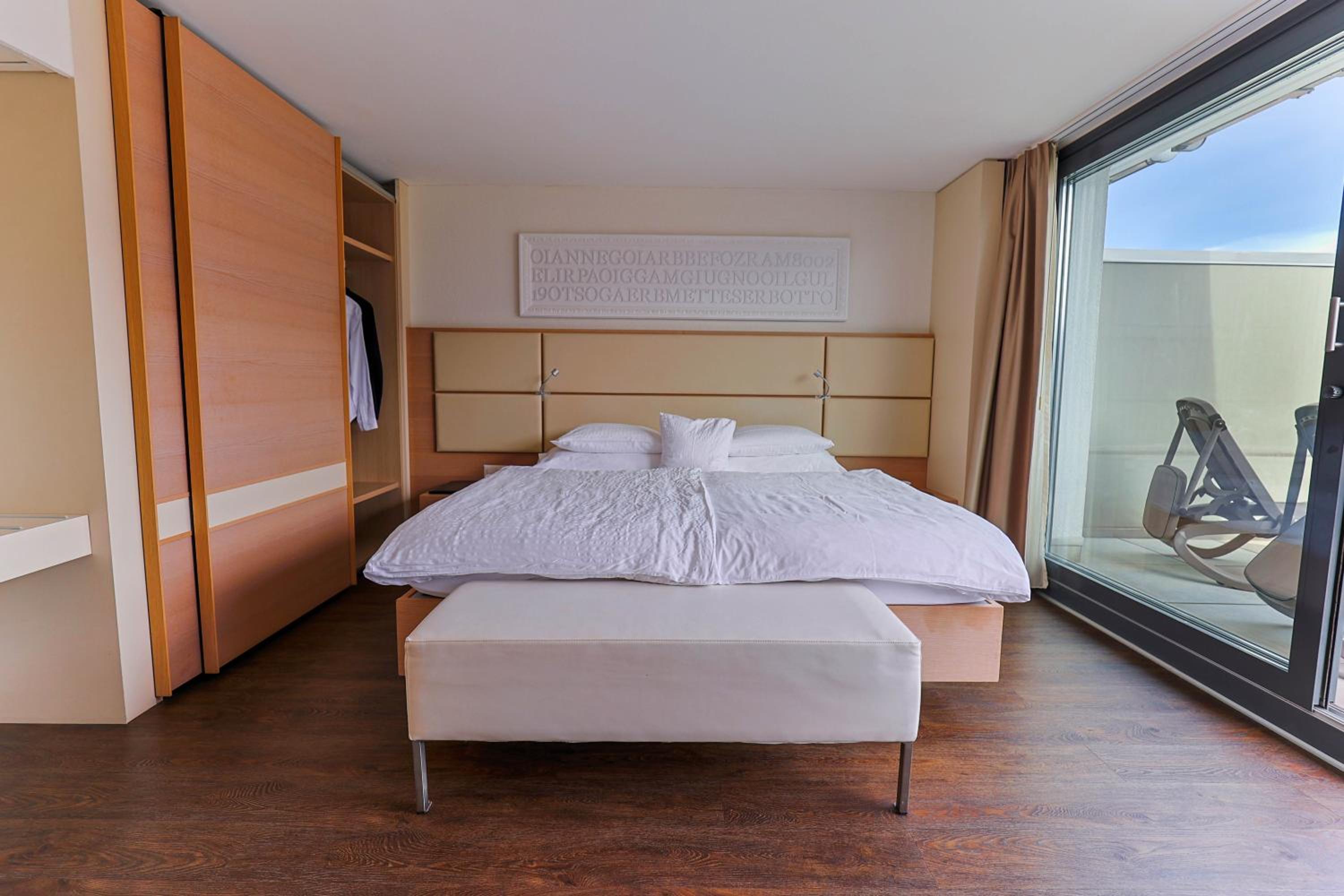 Panorama Double Room with Lake View and Balcony - Photo 2
