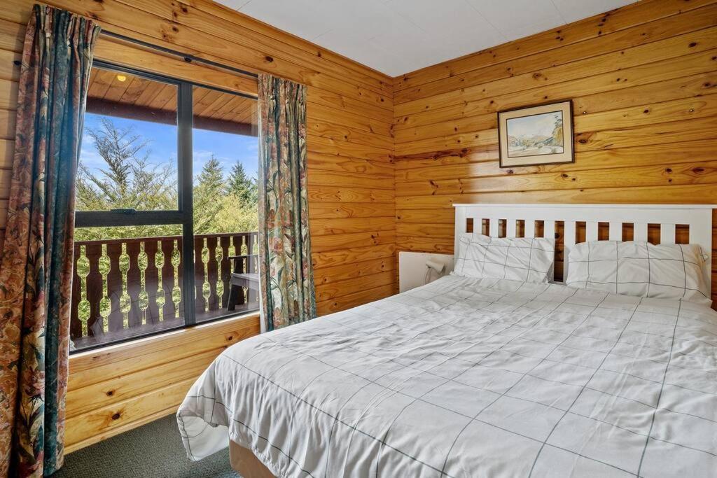Four-Bedroom House photo 1