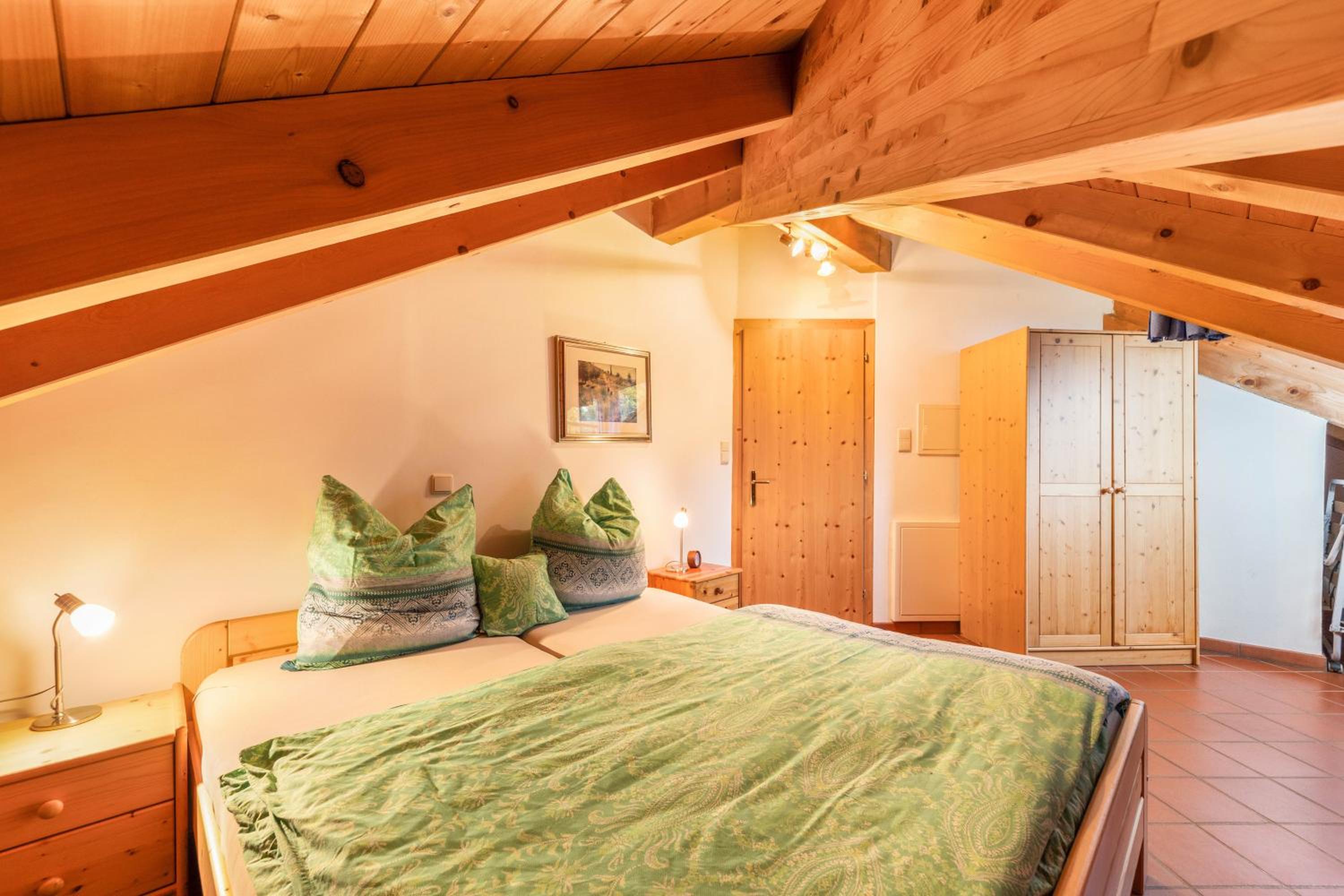 Two-Bedroom Deluxe Apartment with Garden View photo 1