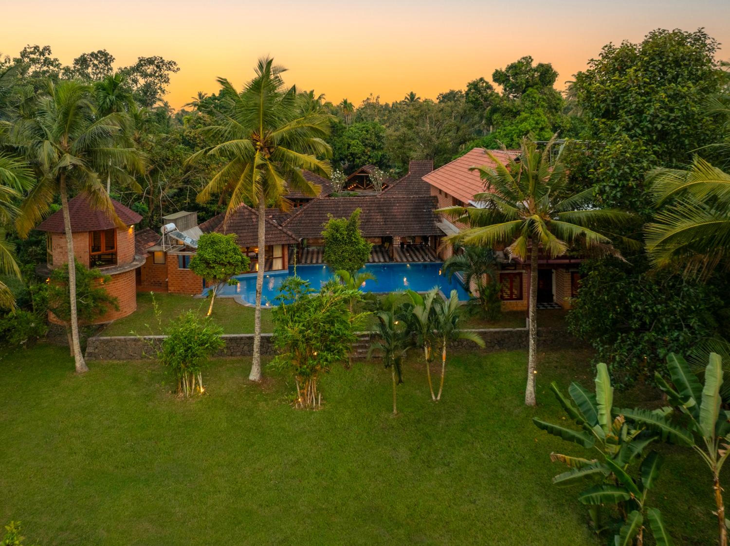 Villa photo 2