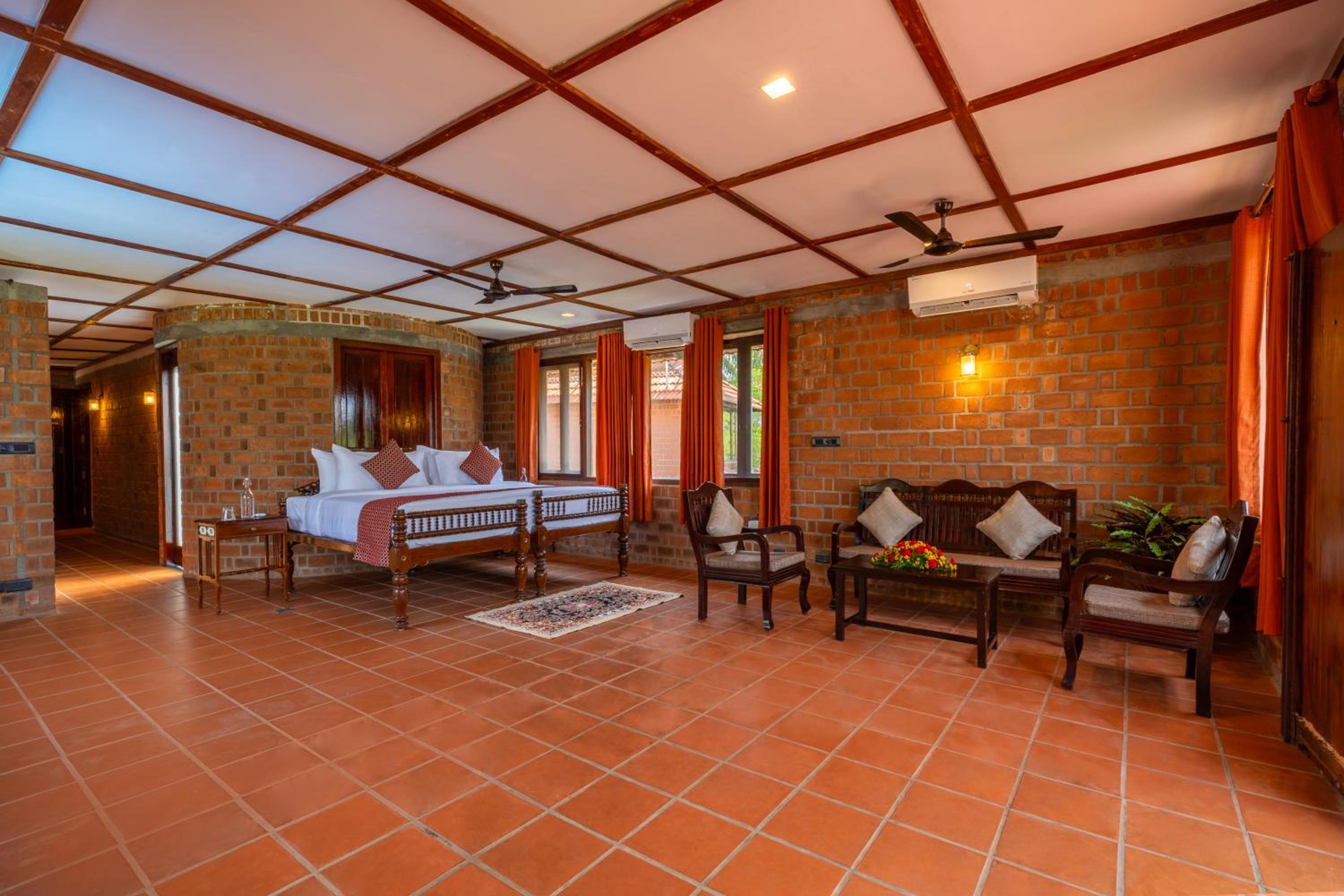 Villa photo 1