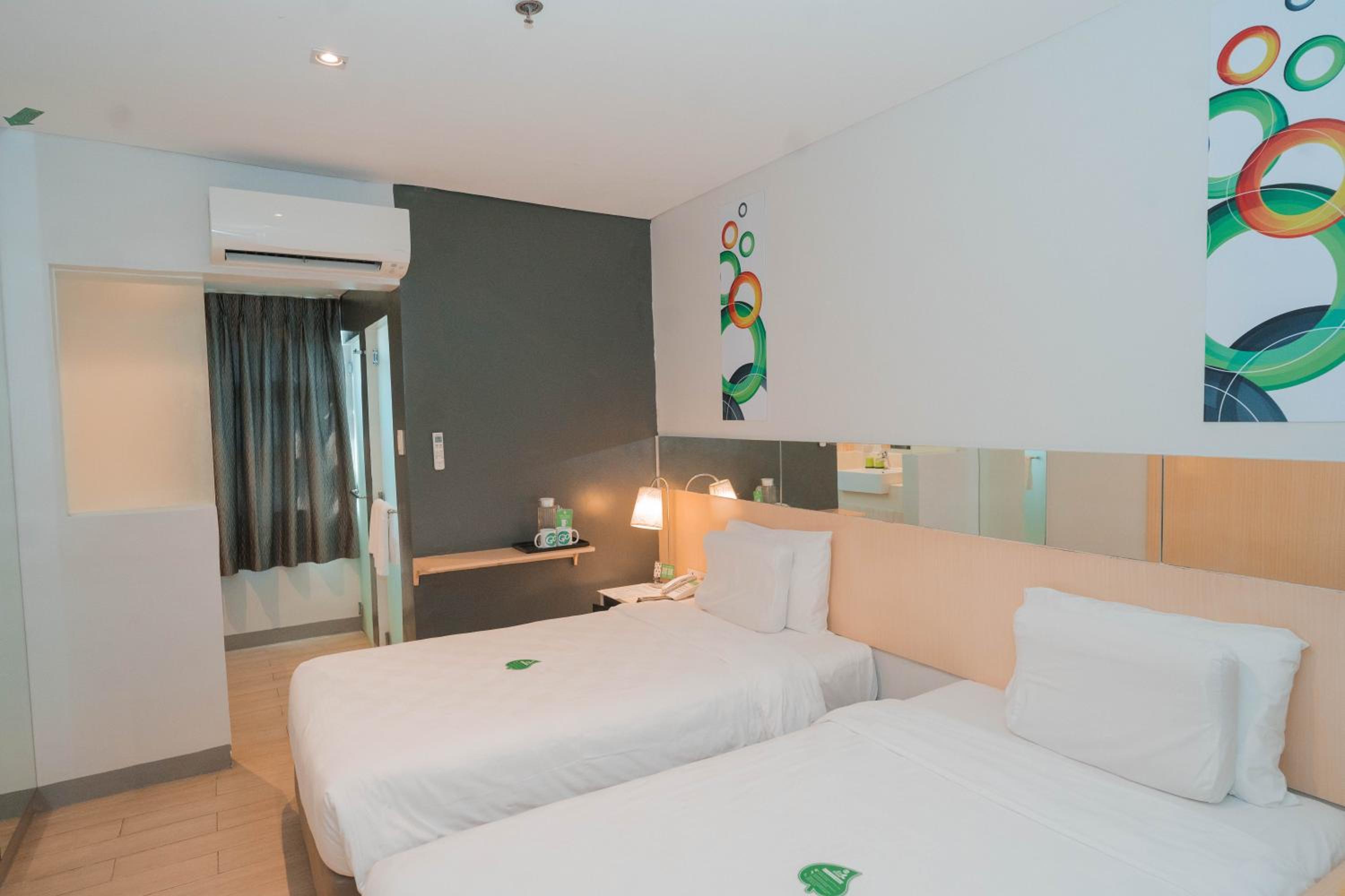 Twin Room - Photo 1