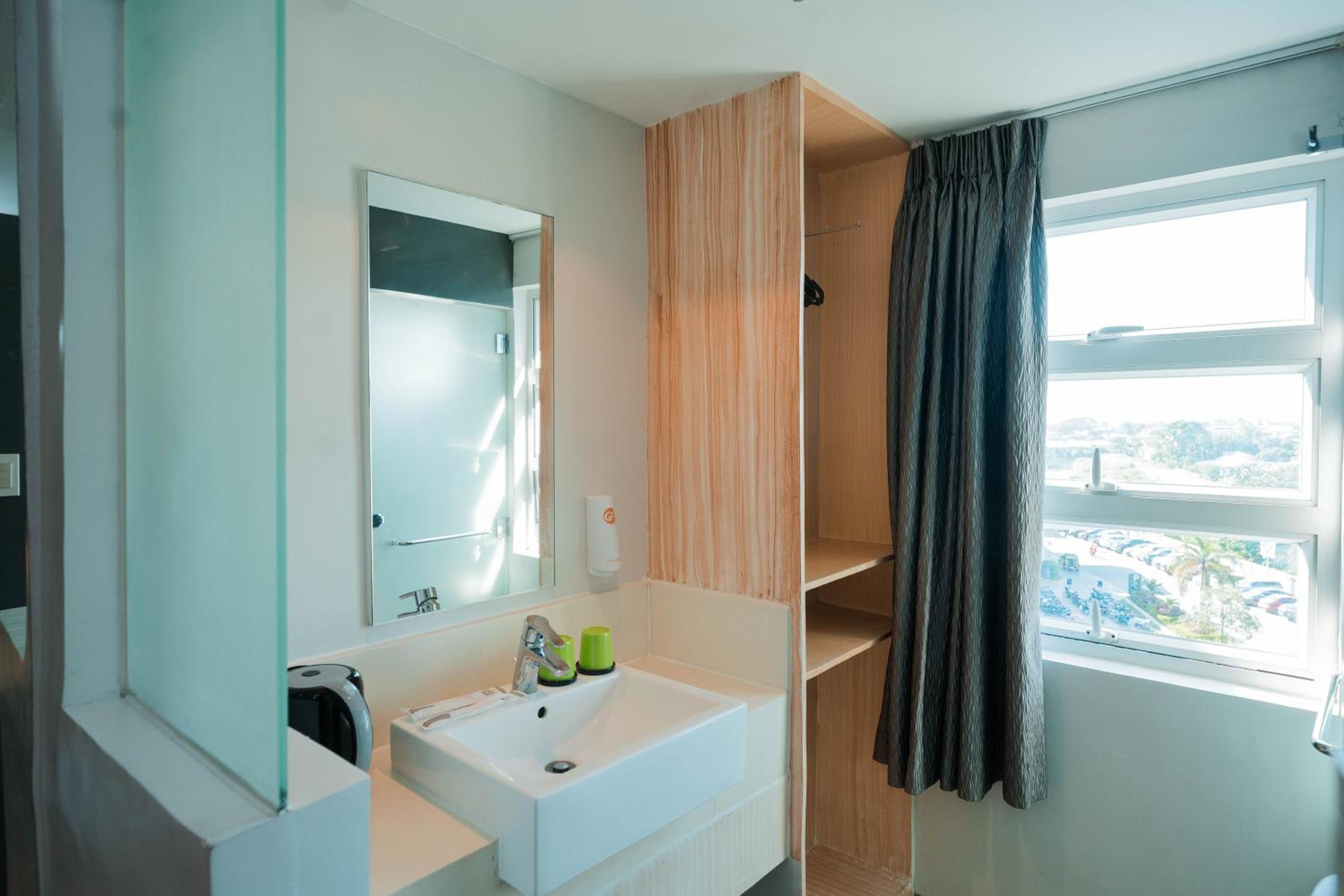 Twin Room - Photo 6