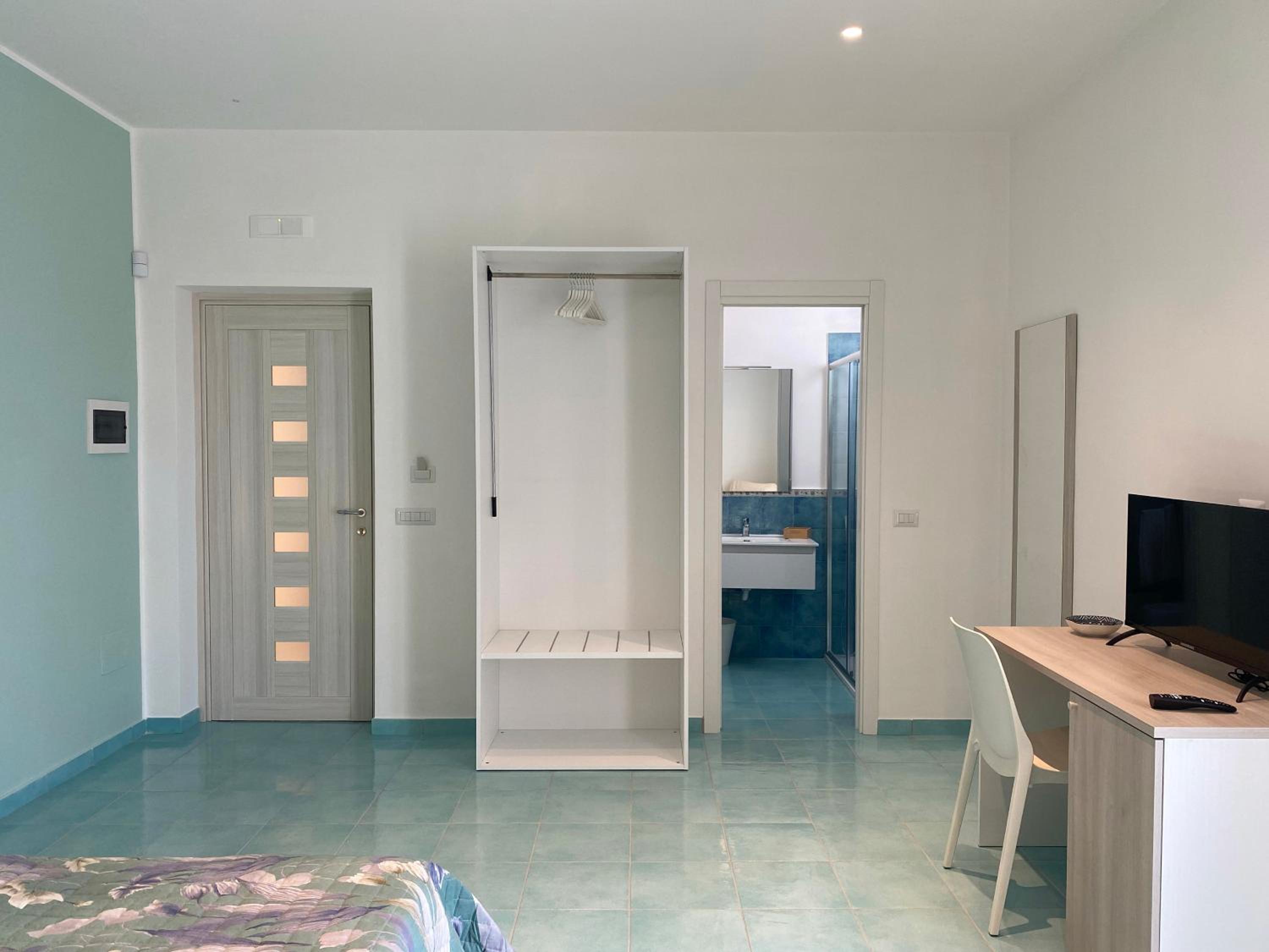 Quadruple Room photo 2
