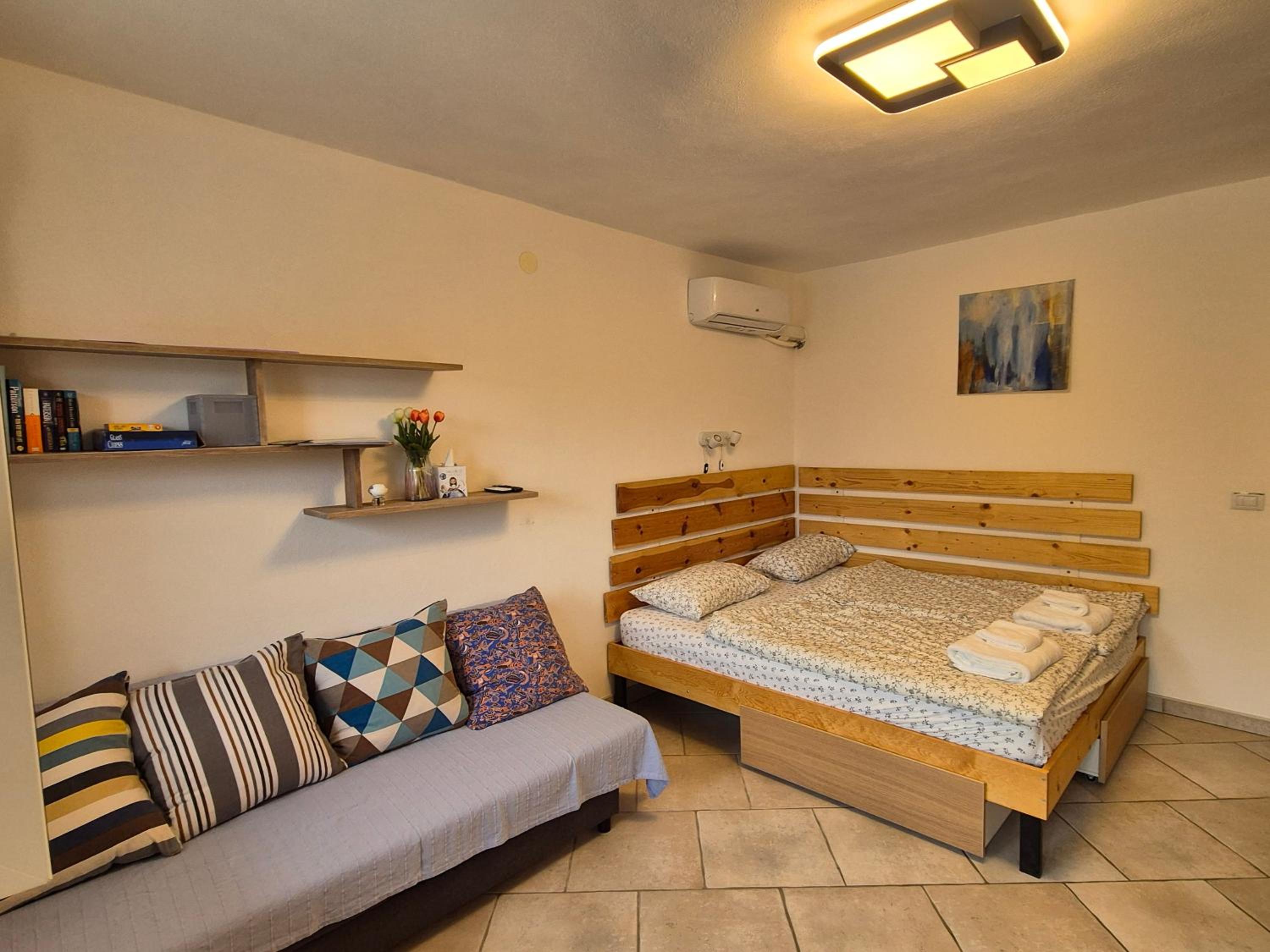 Studio Apartment