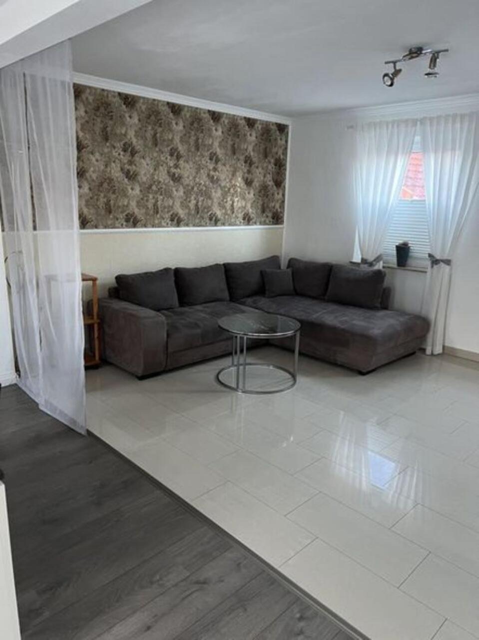 One-Bedroom House photo 1