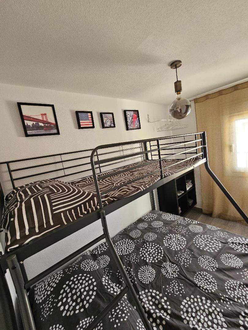 Two-Bedroom Apartment photo 2