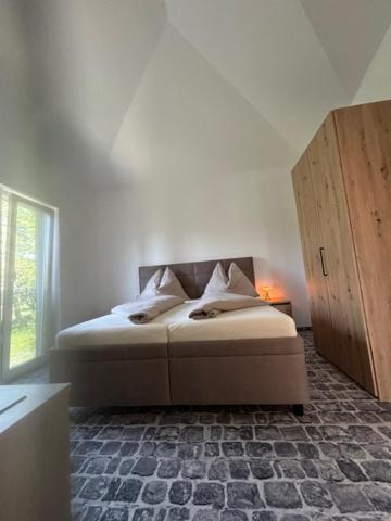 Three-Bedroom Villa photo 1
