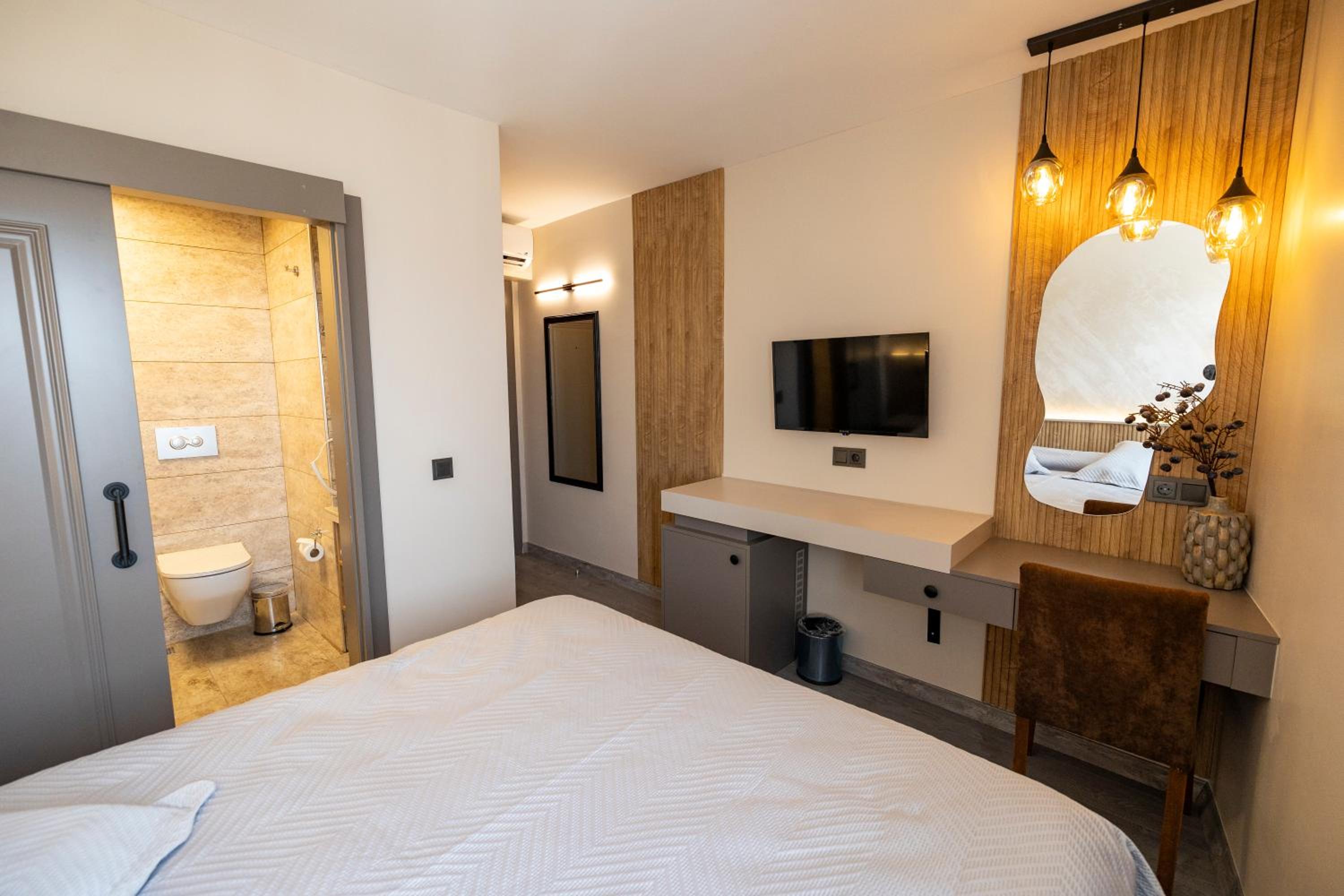 Small Double Room photo 1